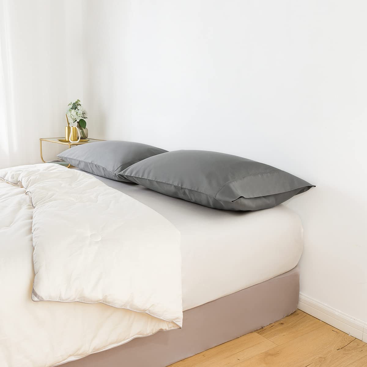 Premium 100% Cotton Queen Size Pillowcase Set of 2 - Soft Grey Decorative Pillow Covers with Envelope Closure (20x30 Inches) | Hotel Luxury Bedding | Home Decor & Guest Room Essentials
