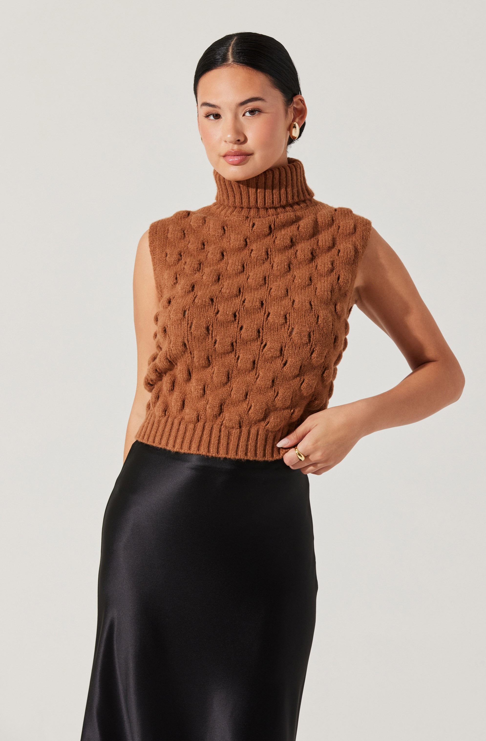 Textured Turtleneck Sweater Vest for Women - Cozy Knit Pullover Sleeveless Top - Winter Layering Piece for Office, Date Night & Casual Outfits