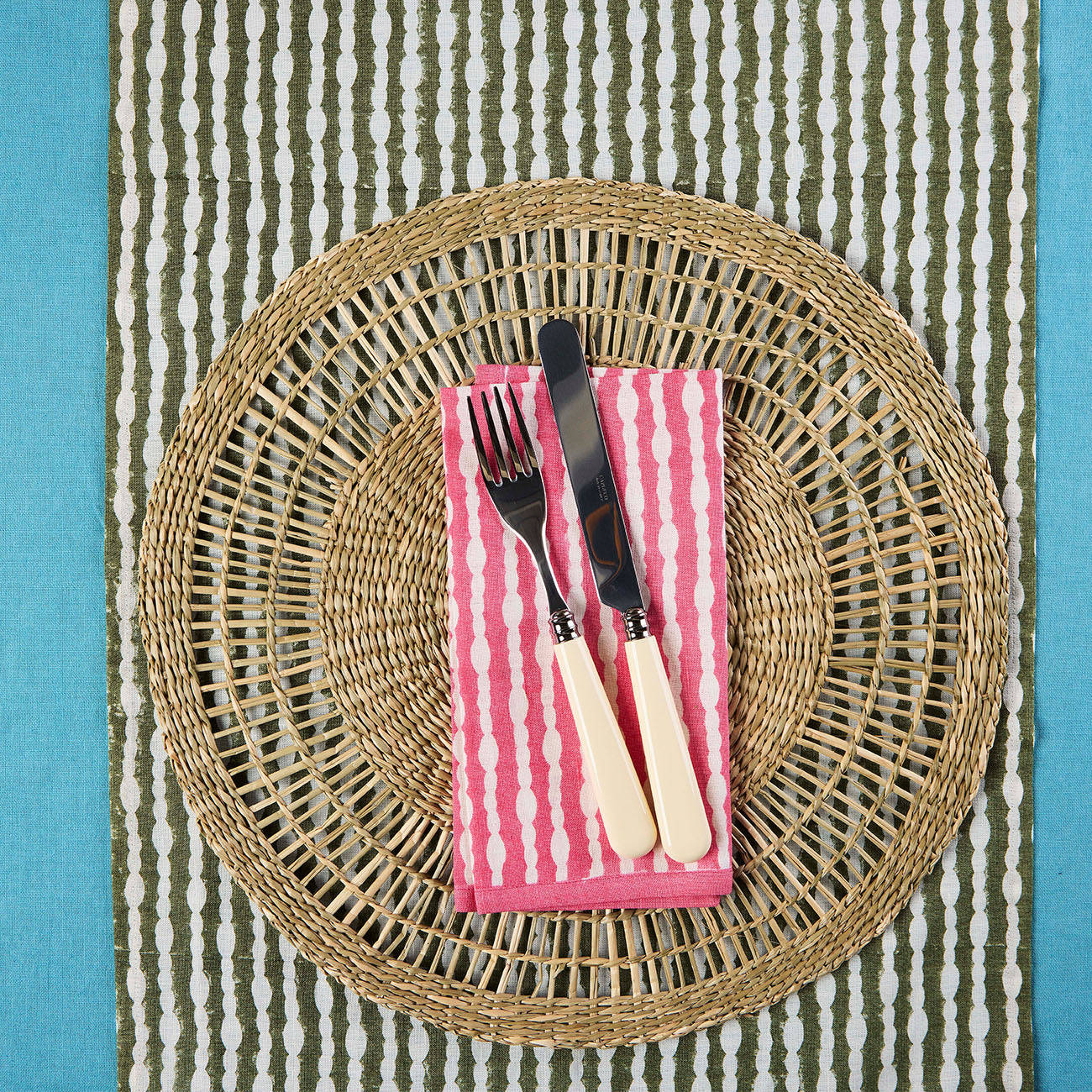 Premium Pink Pebble Napkins - Soft, Absorbent & Elegant for Dinner Parties, Weddings & Home Decor