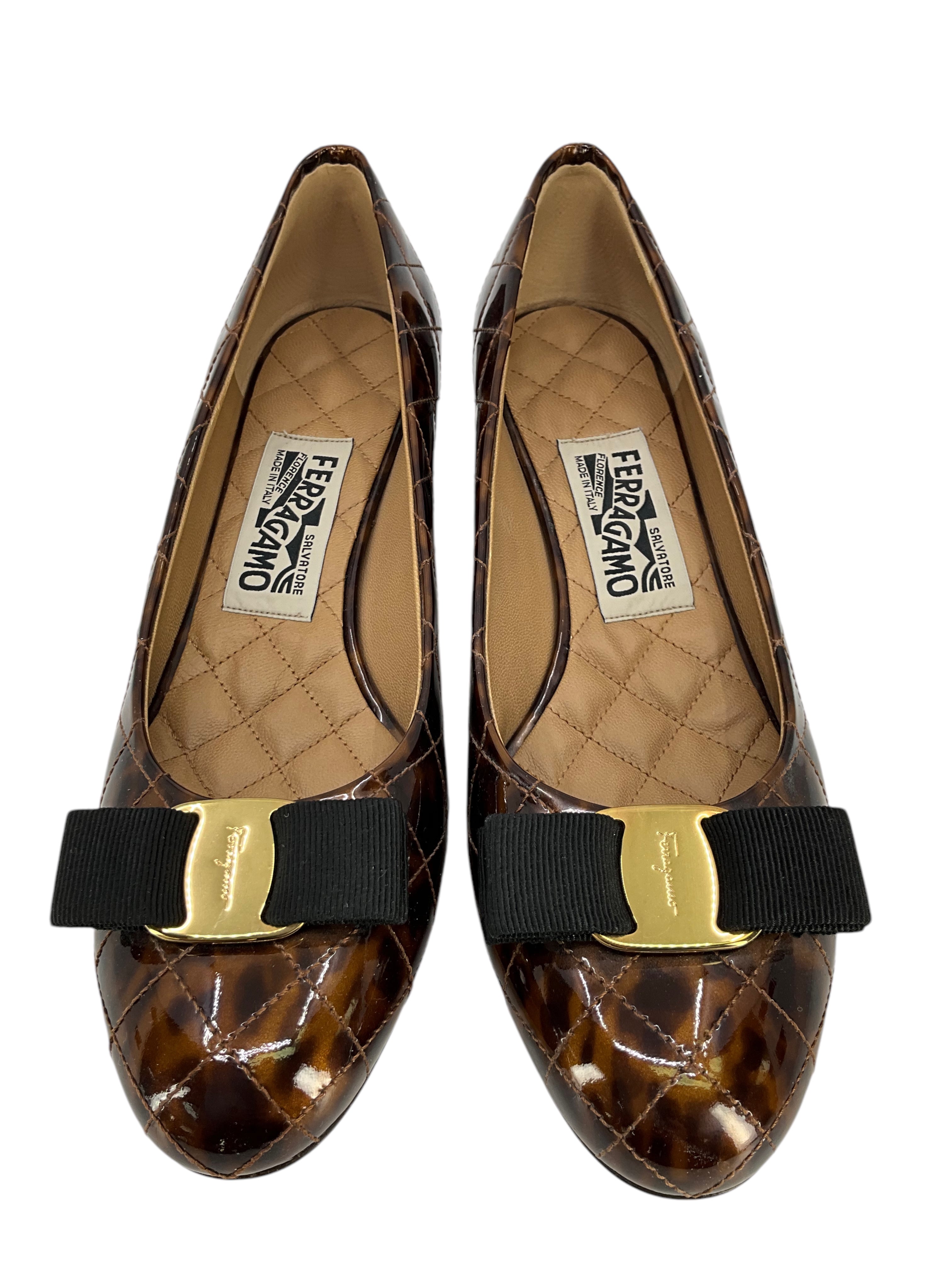 Salvatore Ferragamo Vara Bow Patent Leather Pumps Women's Size 8 - New Designer Shoes for Office, Wedding & Special Occasions