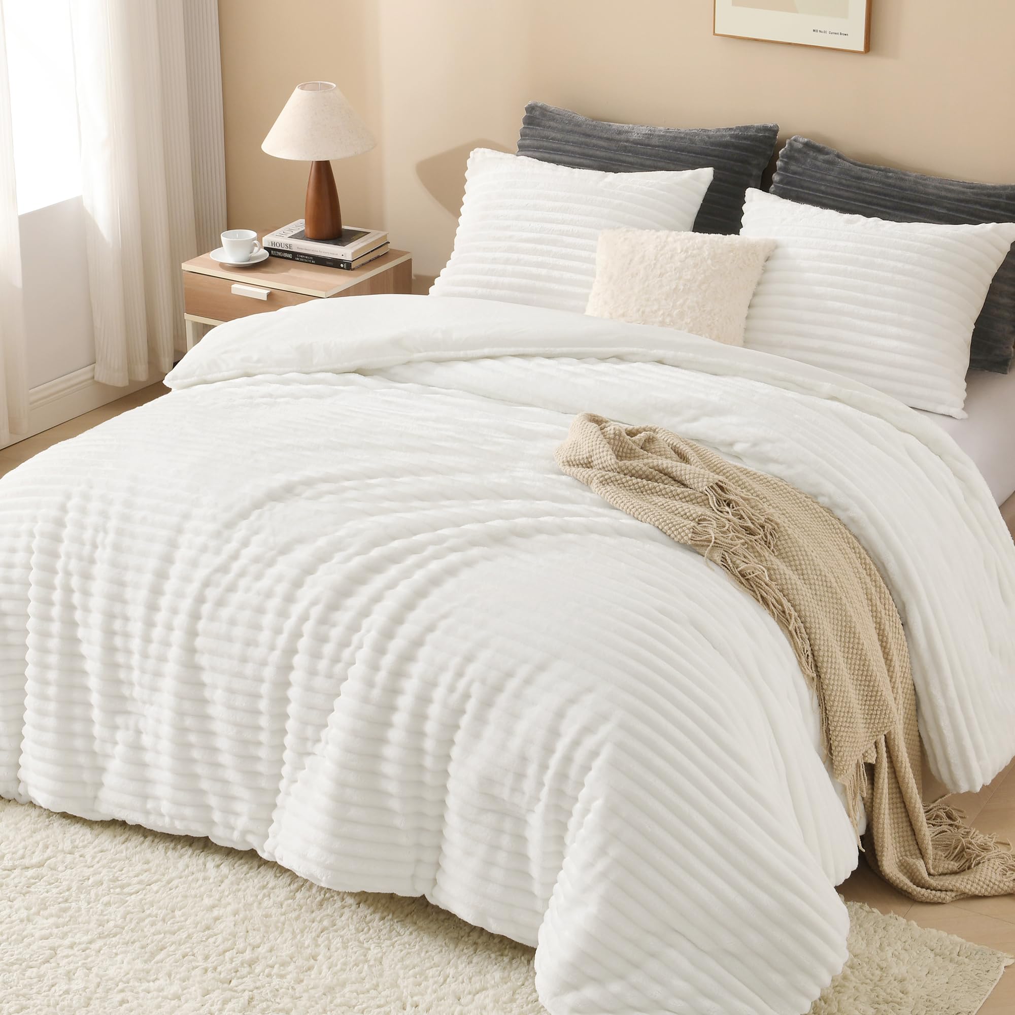 Andency Fluffy Queen Comforter Set - Super Soft White Winter Warm Fleece Faux Fur Bedding, Luxury Plush Fuzzy Comforter with 2 Pillowcases (3-Piece) | Cozy Bedroom Upgrade for Cold Nights & Stylish Home Decor