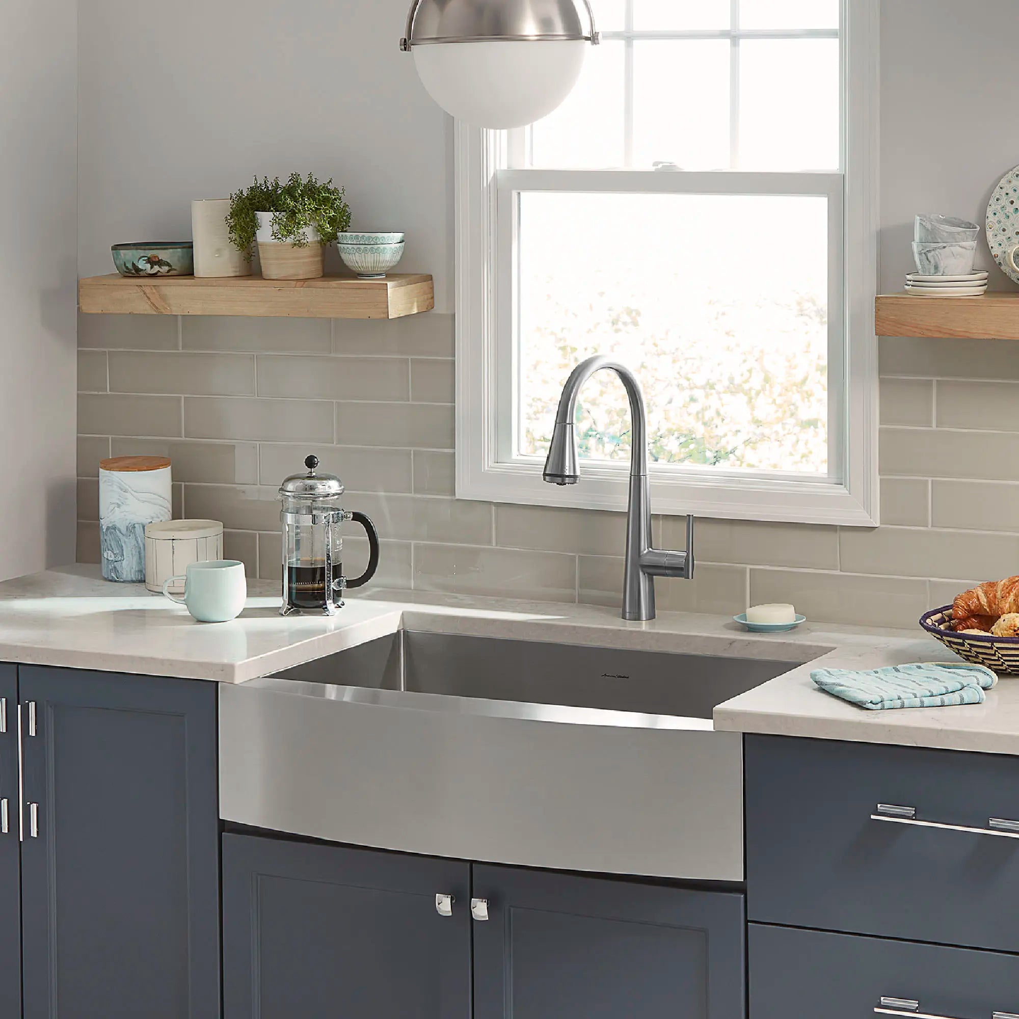 Edgewater® Single Handle Pull Down Kitchen Faucet with 3 Spray Modes - 1.8 GPM (6.8 L/min) High Arc Brushed Nickel - Perfect for Modern Kitchens & Busy Home Chefs