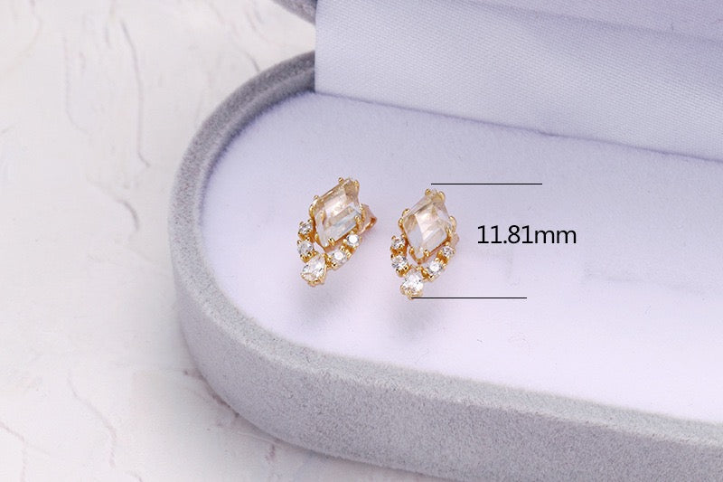 14K Gold Geometric Ice Cube Clear Quartz Stud Earrings for Women - Minimalist Dainty Jewelry Gift for Her | Perfect for Everyday Wear, Parties & Special Occasions