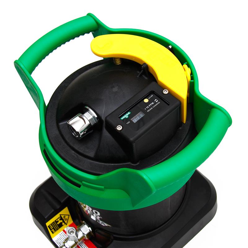 Unger HydroPower Ultra DI Tank with Resin - Small Water Filtration System for Spot-Free Car Washing, Window Cleaning & Aquarium Maintenance