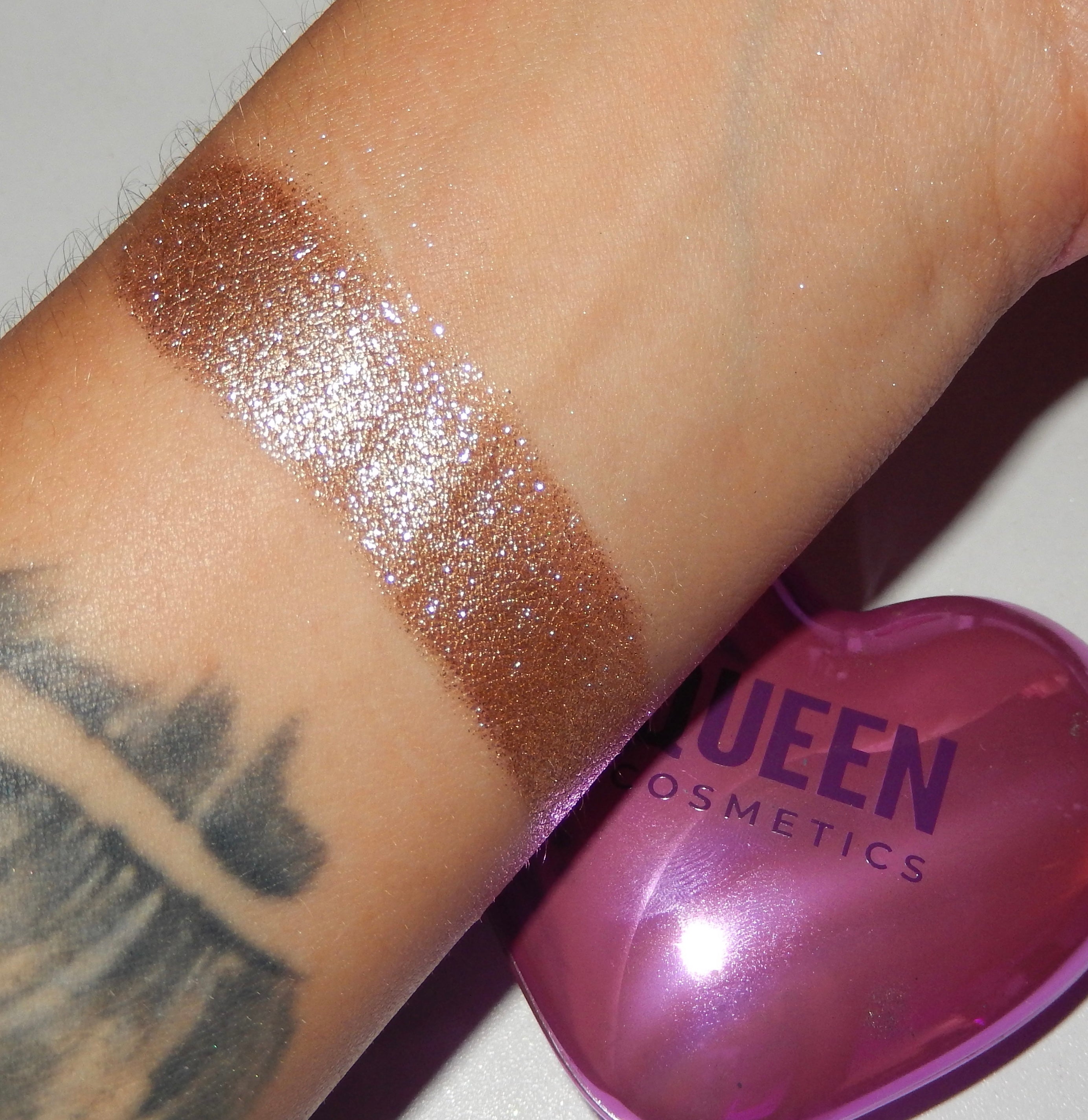 Sublime Hearts Refillable Metallic Eyeshadow Palette - Long Lasting Shimmer Makeup for Party, Night Out & Special Occasions