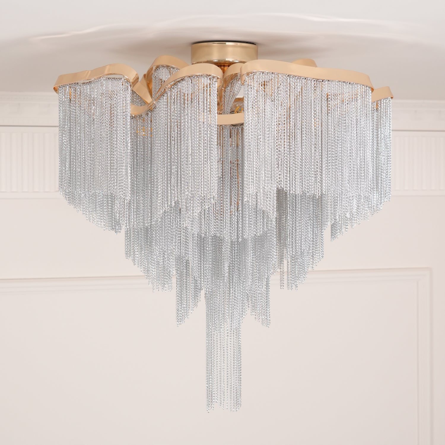 Modern Tassel Ceiling Lamp - Elegant Hanging Light Fixture for Living Room, Bedroom & Dining Room - Perfect for Home Decor and Ambient Lighting