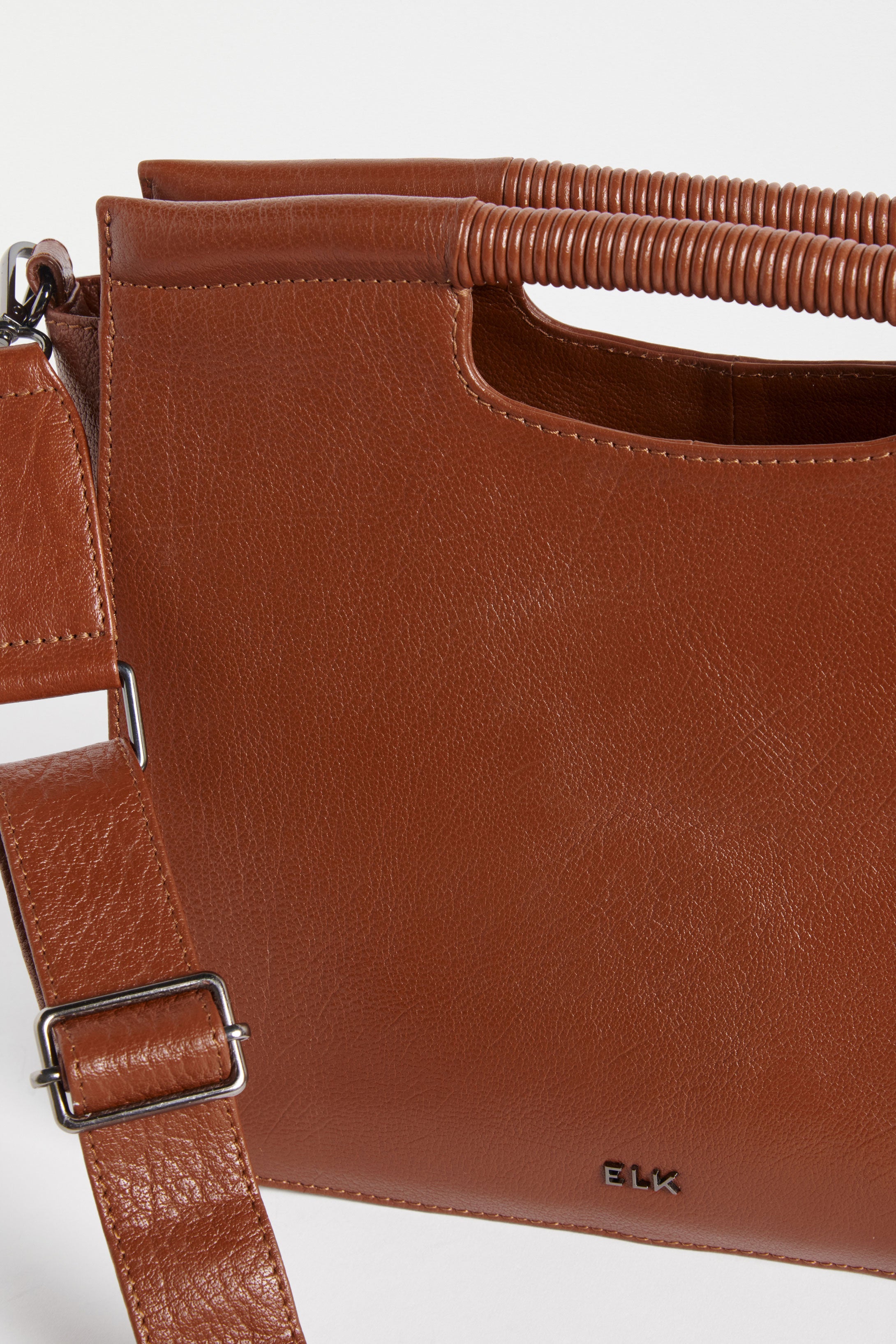 Halor Bag - Stylish & Durable Backpack for Men & Women - Perfect for Travel, Work & School - Water-Resistant & Spacious Design