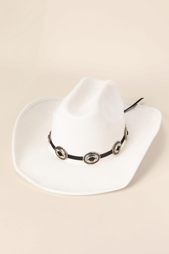 Stylish Concho Cream Cowboy Hat for Men & Women - Western Rodeo Fashion Accessory - Perfect for Country Music Festivals, Rodeos & Outdoor Events