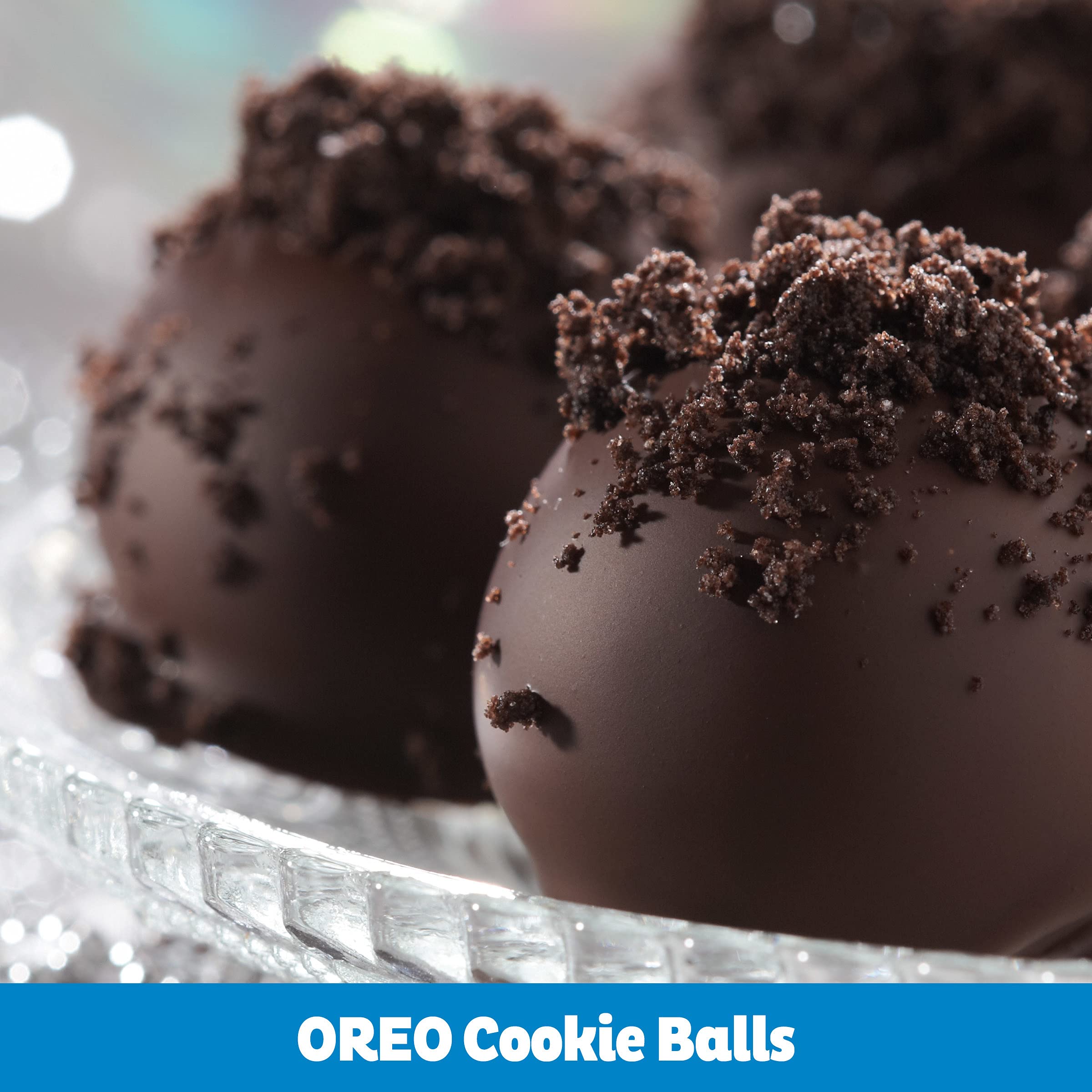 OREO Chocolate Sandwich Cookies with Cream Filling, Family Size 18.7 oz (530g) - Perfect for Snacking, Lunchboxes & Party Treats
