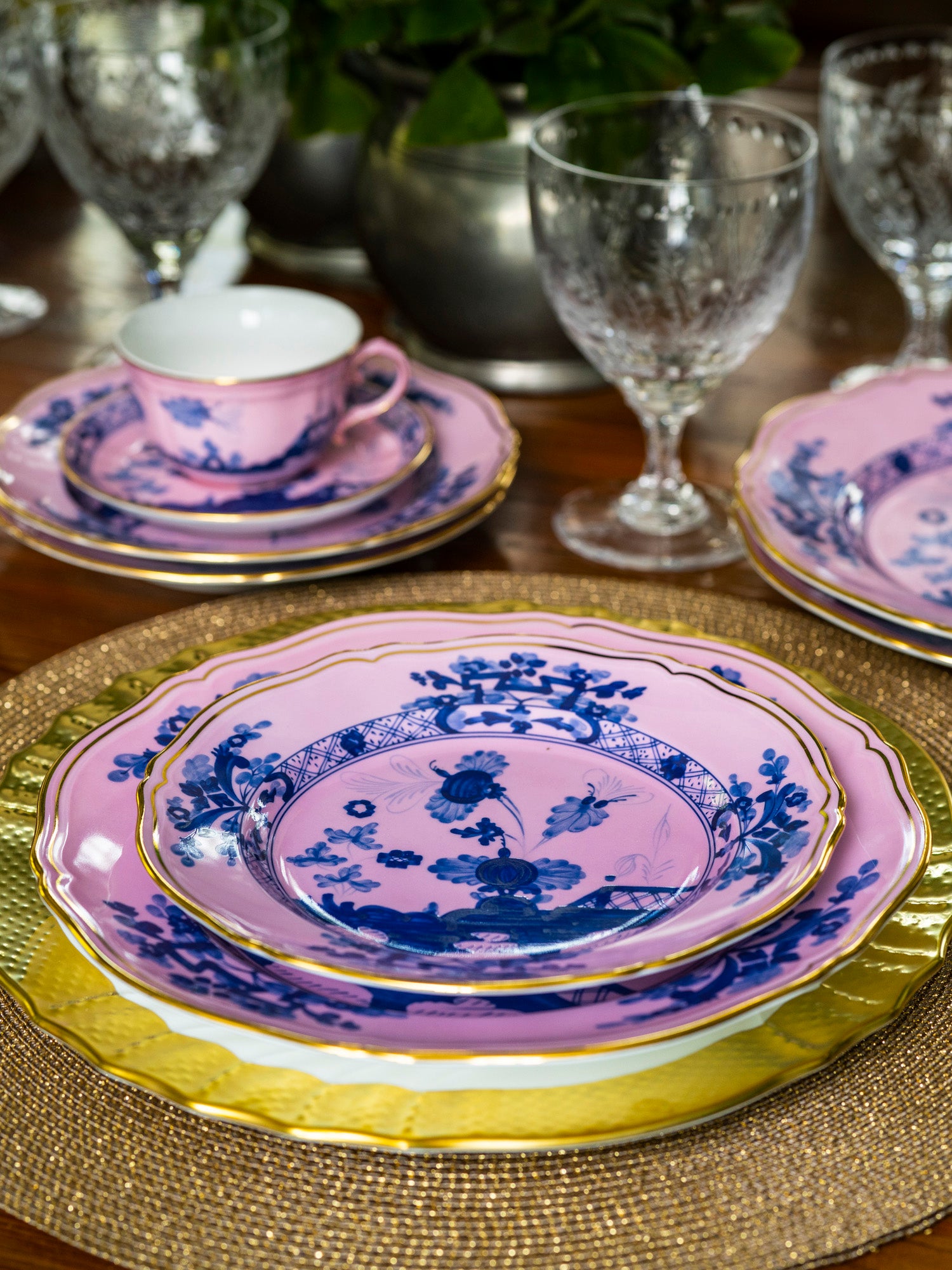 Oriente Italiano Elegant Salad and Dessert Plates Set - Perfect for Dinner Parties, Italian Cuisine & Fine Dining