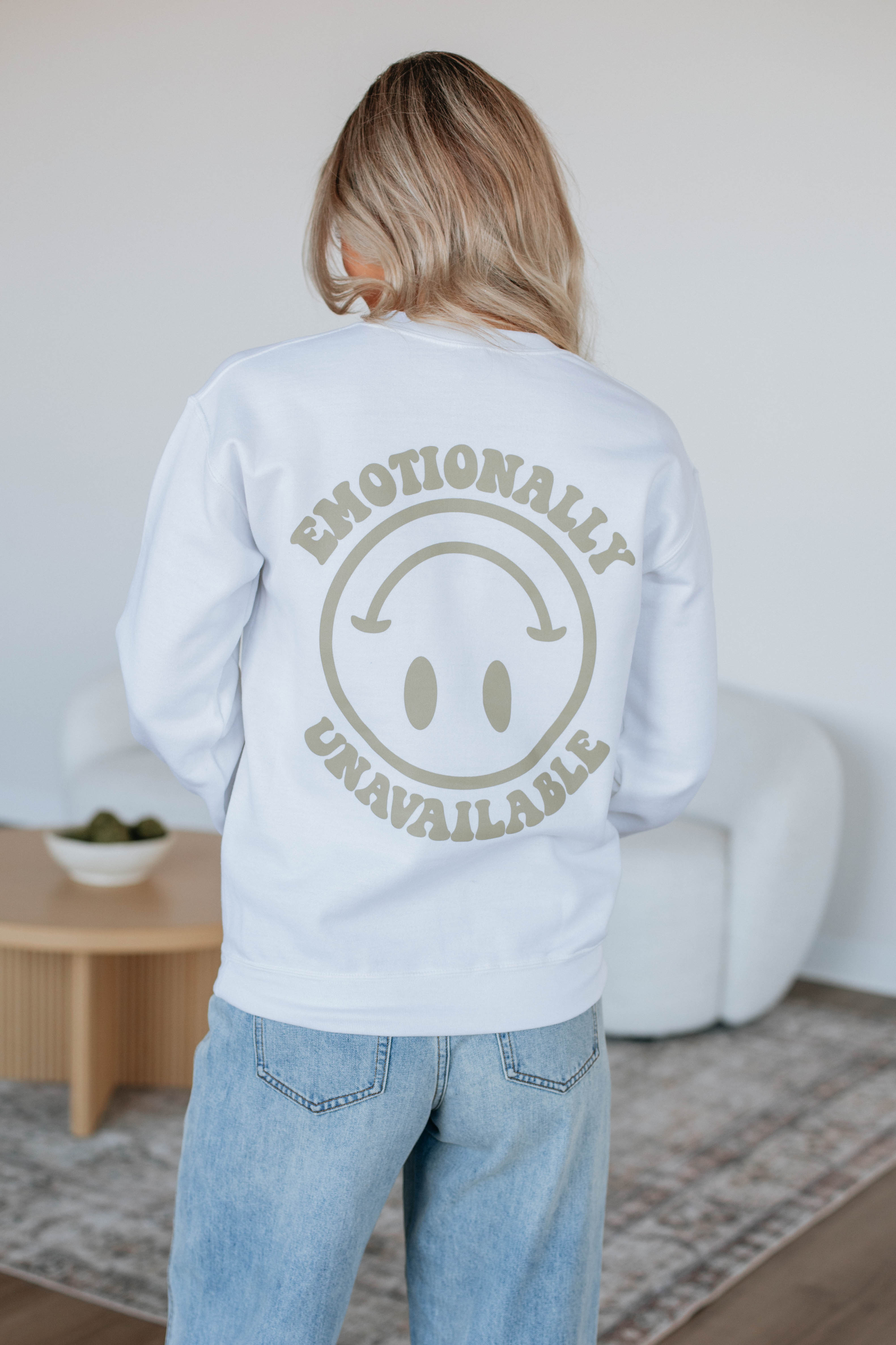 Emotionally Unavailable Crewneck Sweatshirt - Trendy Oversized Pullover for Women & Men - Perfect for Casual Wear, Street Style & Instagram Outfits