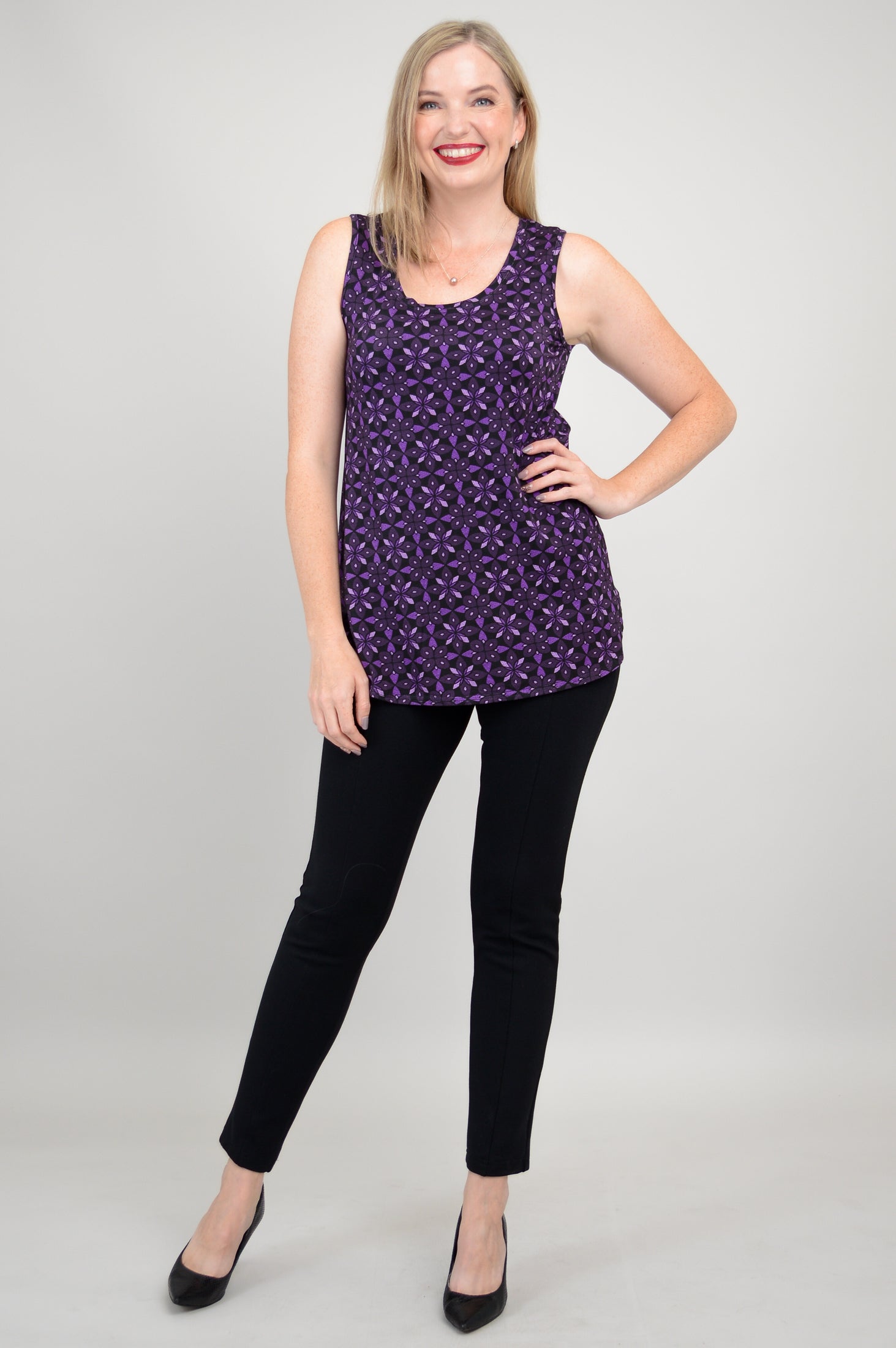 Stylish Jazz Tank Top with Geo Flower Print - Soft Bamboo Fabric - Perfect for Summer Outfits & Casual Wear
