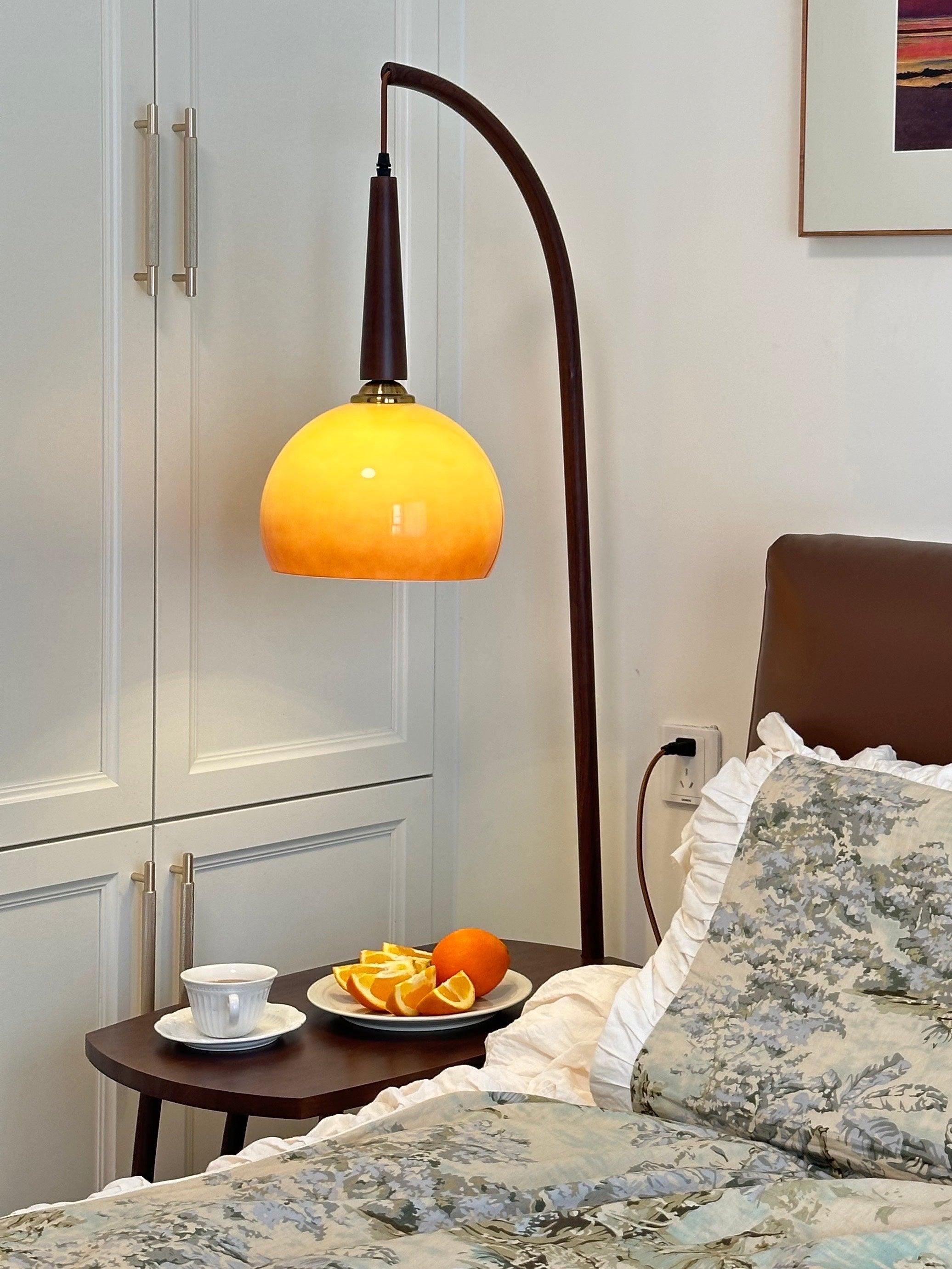Modern Cantilever Wood Accent Floor Lamp - Adjustable Reading Light for Living Room, Bedroom & Office - Warm LED Lighting for Cozy Home Decor