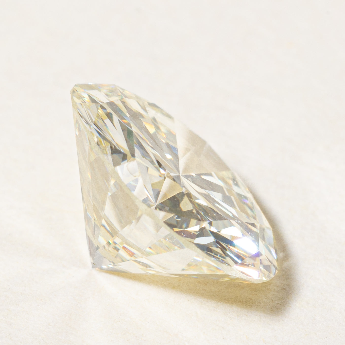 2.51ct Round Brilliant Cut Loose Diamond - VVS1/VVS2 Clarity, M/N Color | Ideal for Engagement Rings & Fine Jewelry
