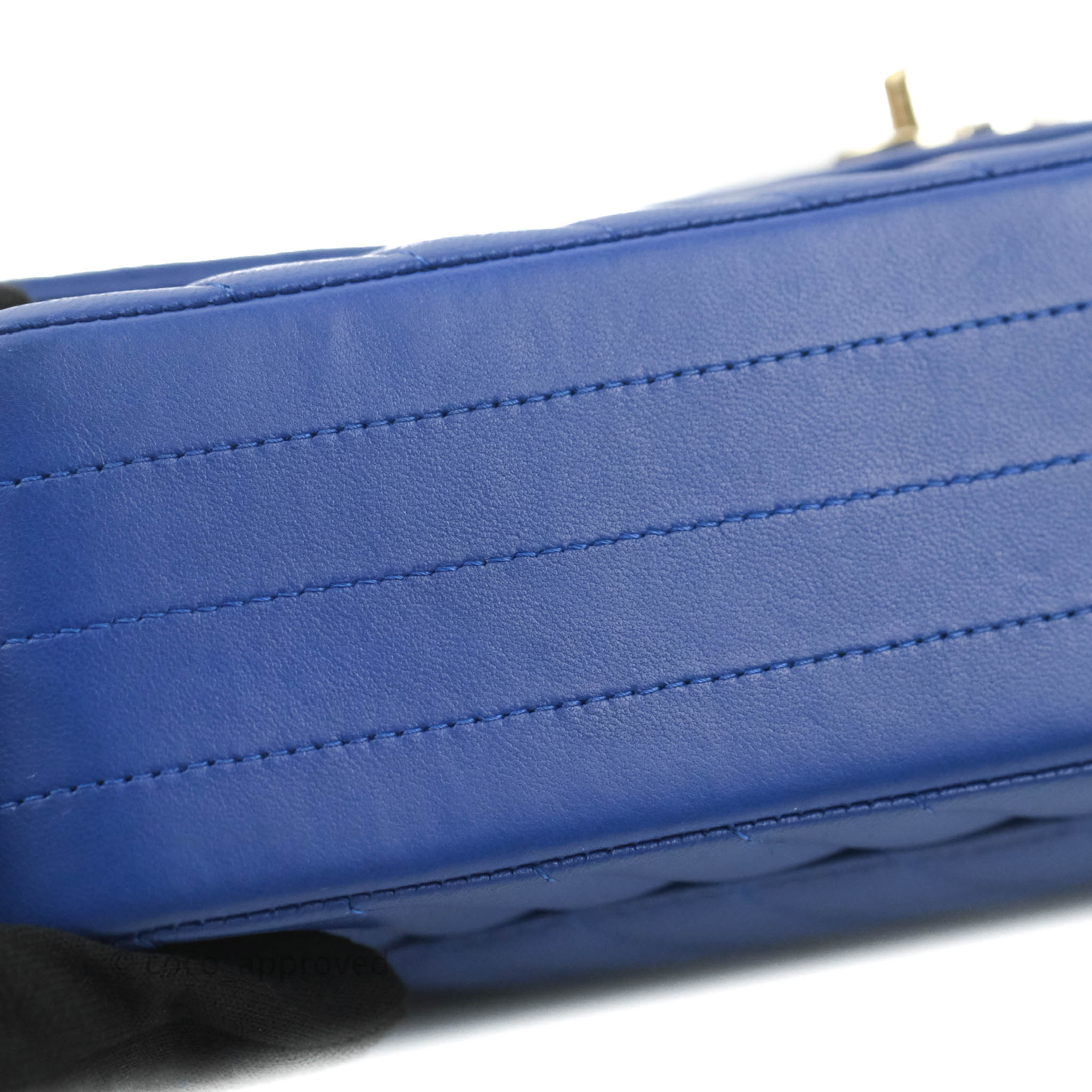 Chanel Classic M/L Medium Chevron Double Flap Bag in Blue Lambskin with Gold Hardware - Luxury Handbag for Women, Perfect for Parties, Dating & Special Occasions