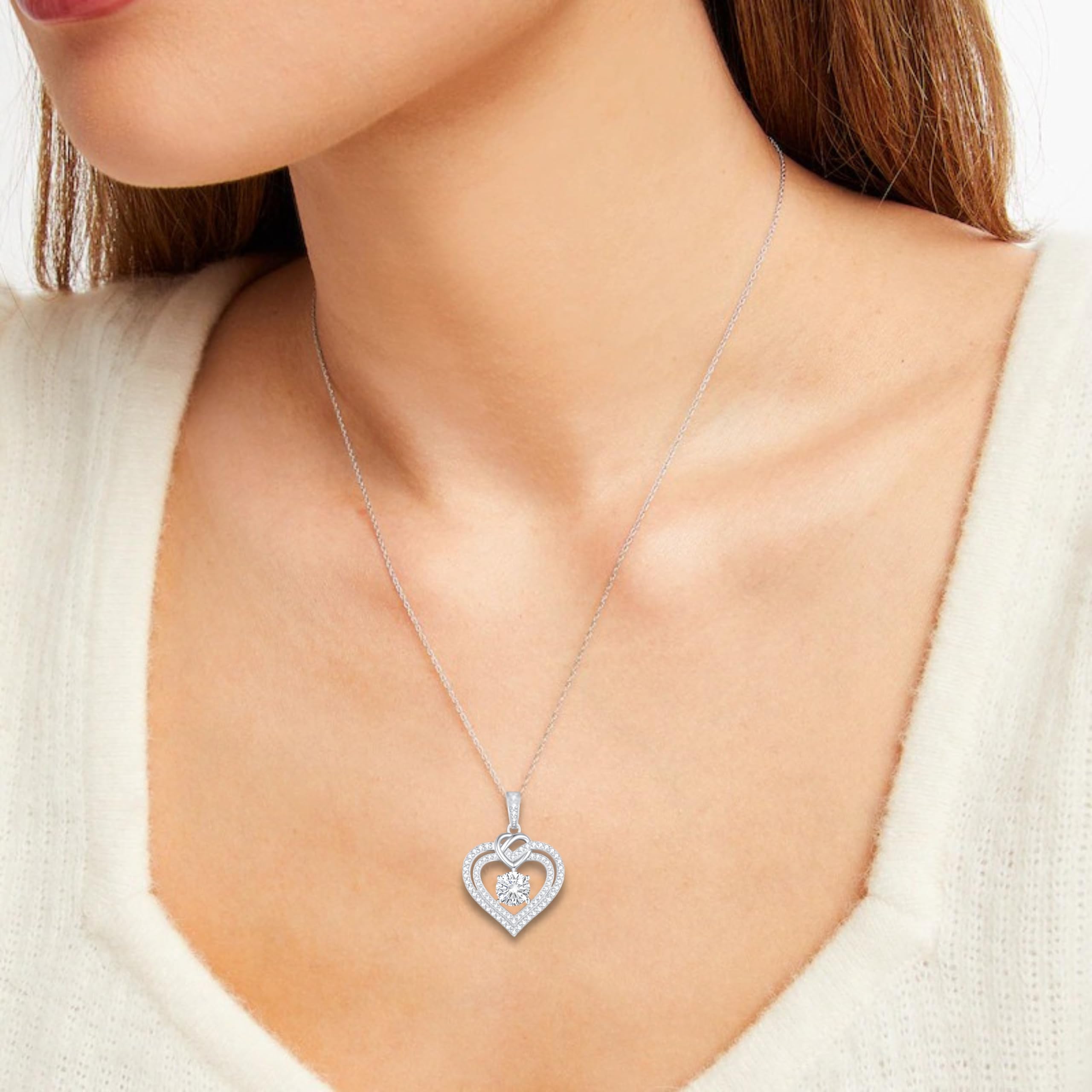 Sparkling Diamond Necklaces for Women - Elegant 925 Sterling Silver Necklace with VVS Moissanite | Luxurious Jewelry Gift for Anniversary, Christmas & Birthday | Perfect for Date Night, Wedding & Special Occasions