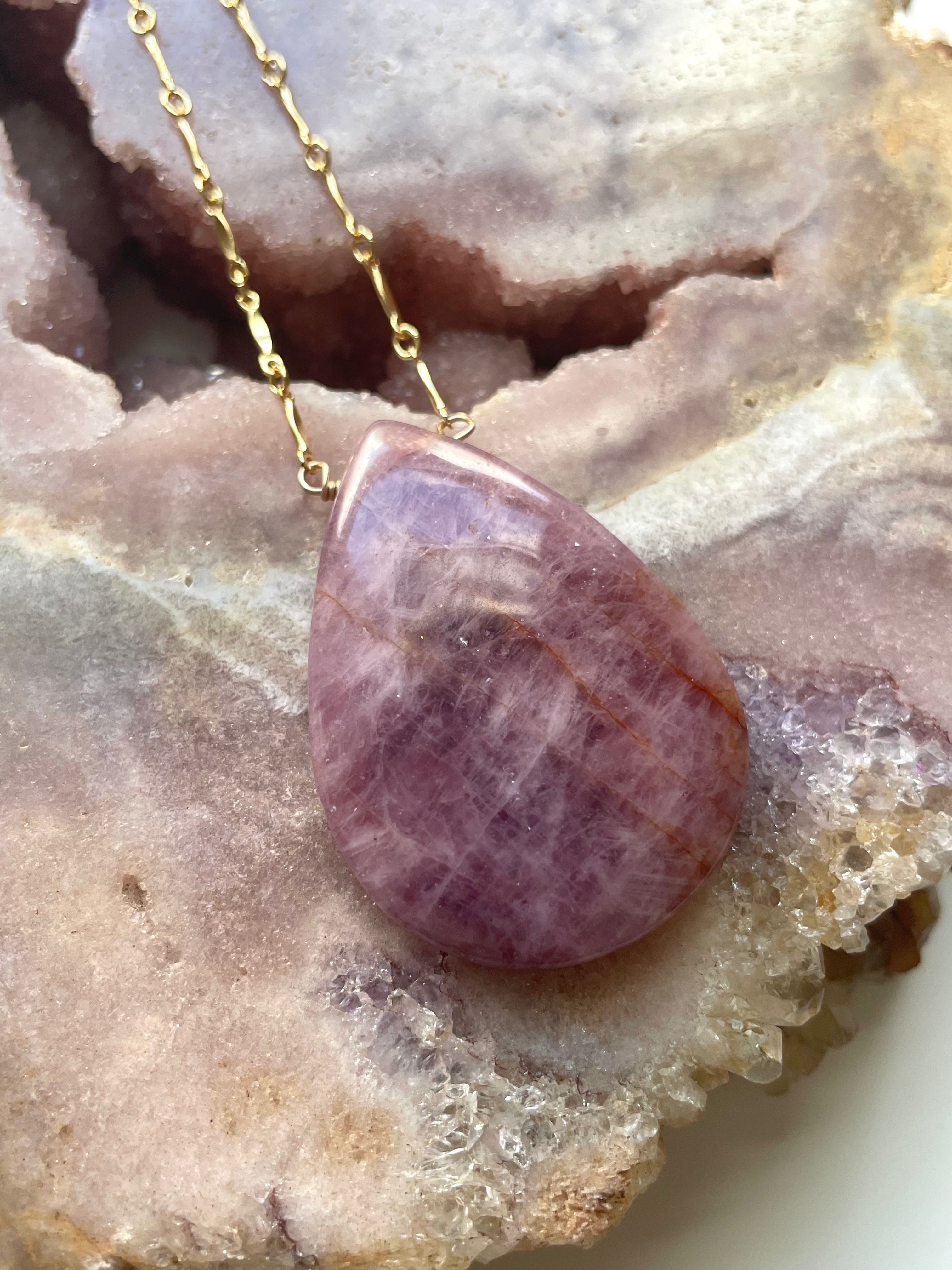 Large Rose Quartz Statement Crystal Necklace - 18K Gold Filled Healing Jewelry for Women - Perfect for Meditation, Yoga & Spiritual Gifts