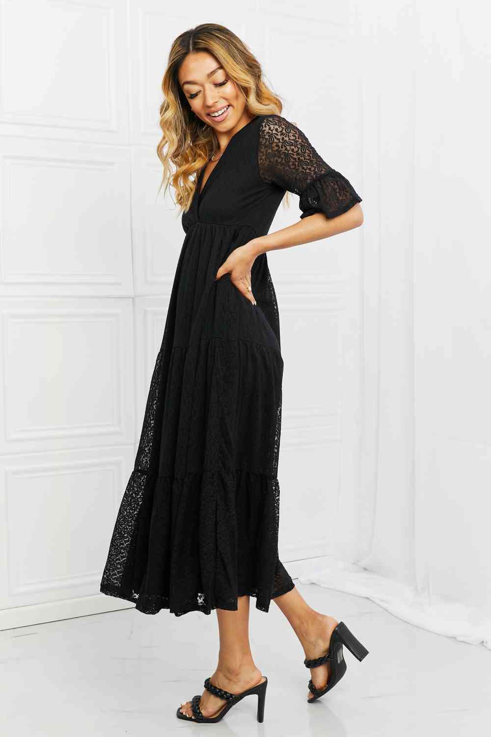Elegant Lace Full-Length Tiered Dress for Women - Perfect for Weddings, Parties & Special Occasions