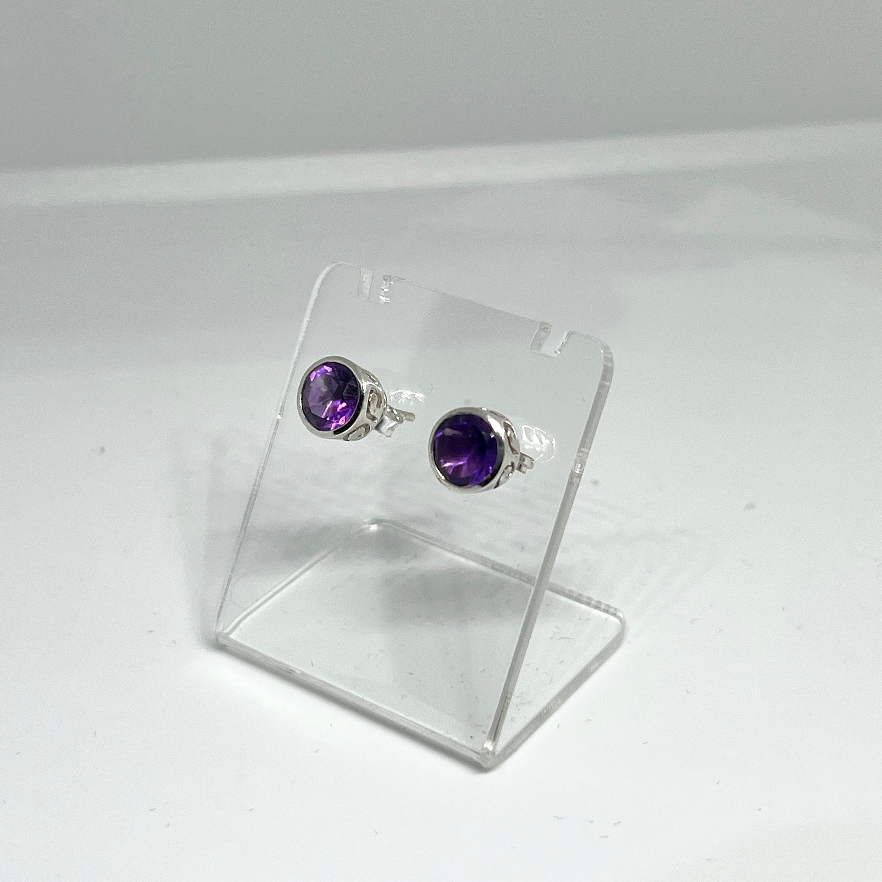 7mm Round Faceted Gemstone Stud Earrings - Decorative Bezel Set for Women, Hypoallergenic Jewelry - Perfect for Daily Wear, Parties & Special Occasions