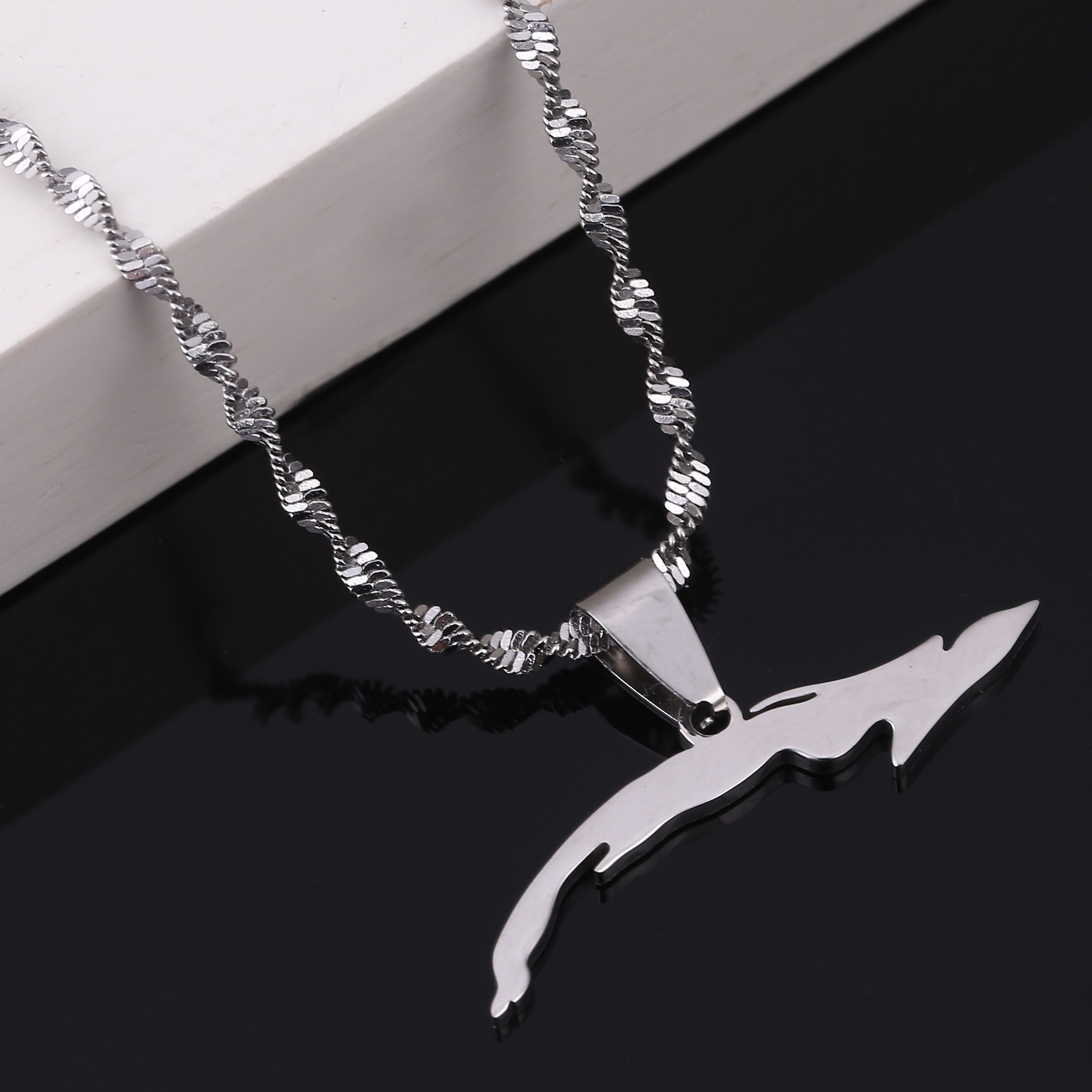 Silver Cuba Map Necklace for Women - Handmade Cuban Map Charm Pendant Jewelry Gift - Perfect for Travel Lovers & Cuban Heritage Celebration