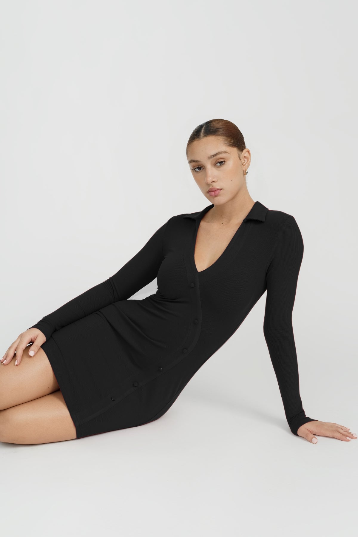 MIA Dress Jet - Elegant Women's Party Dress for Evening Events, Weddings & Special Occasions | Flowy A-Line Silhouette with V-Neck & Sleeveless Design