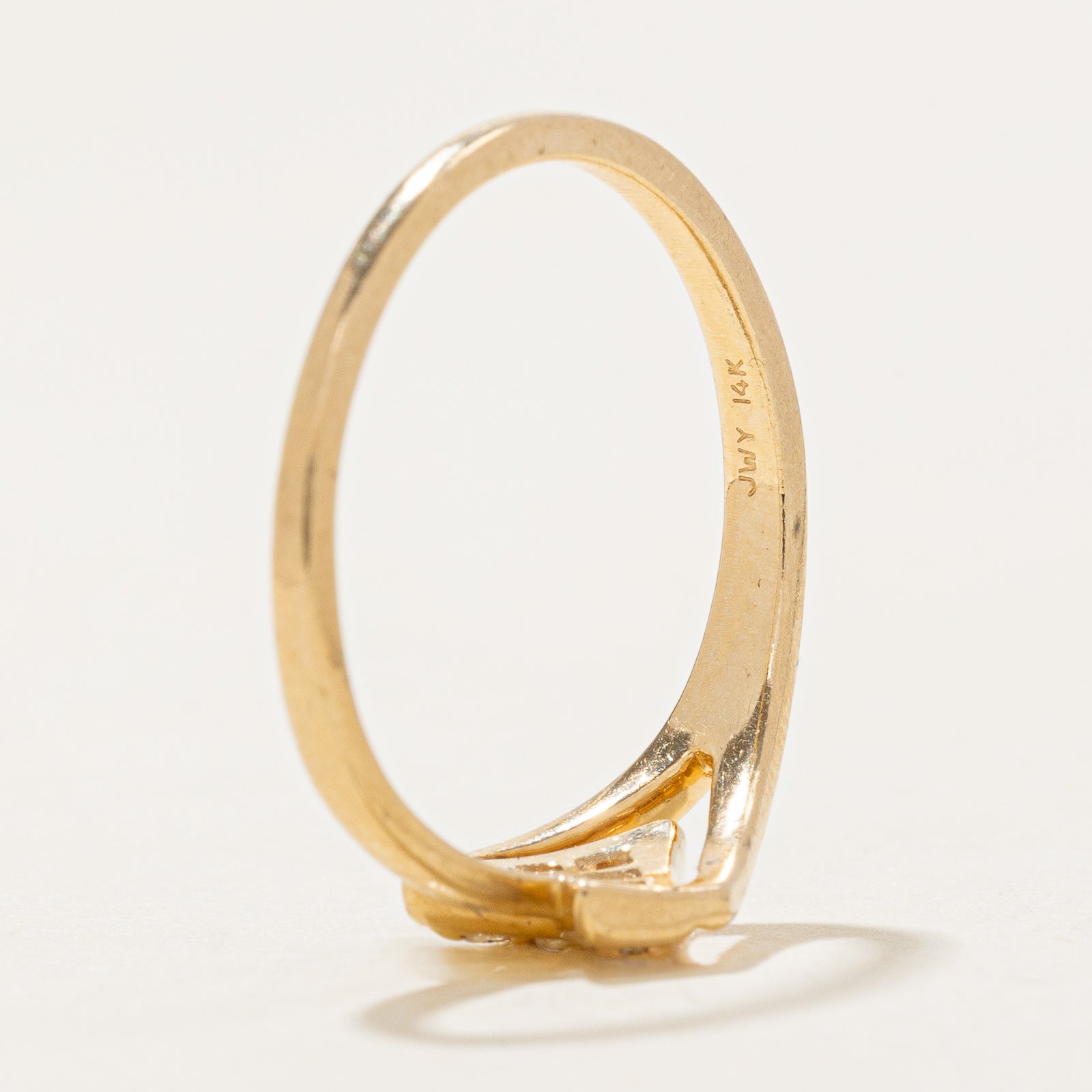 0.10ctw Diamond Arrow Ring for Women - Size 7.5 - Elegant Jewelry Gift for Anniversary, Birthday & Special Occasions