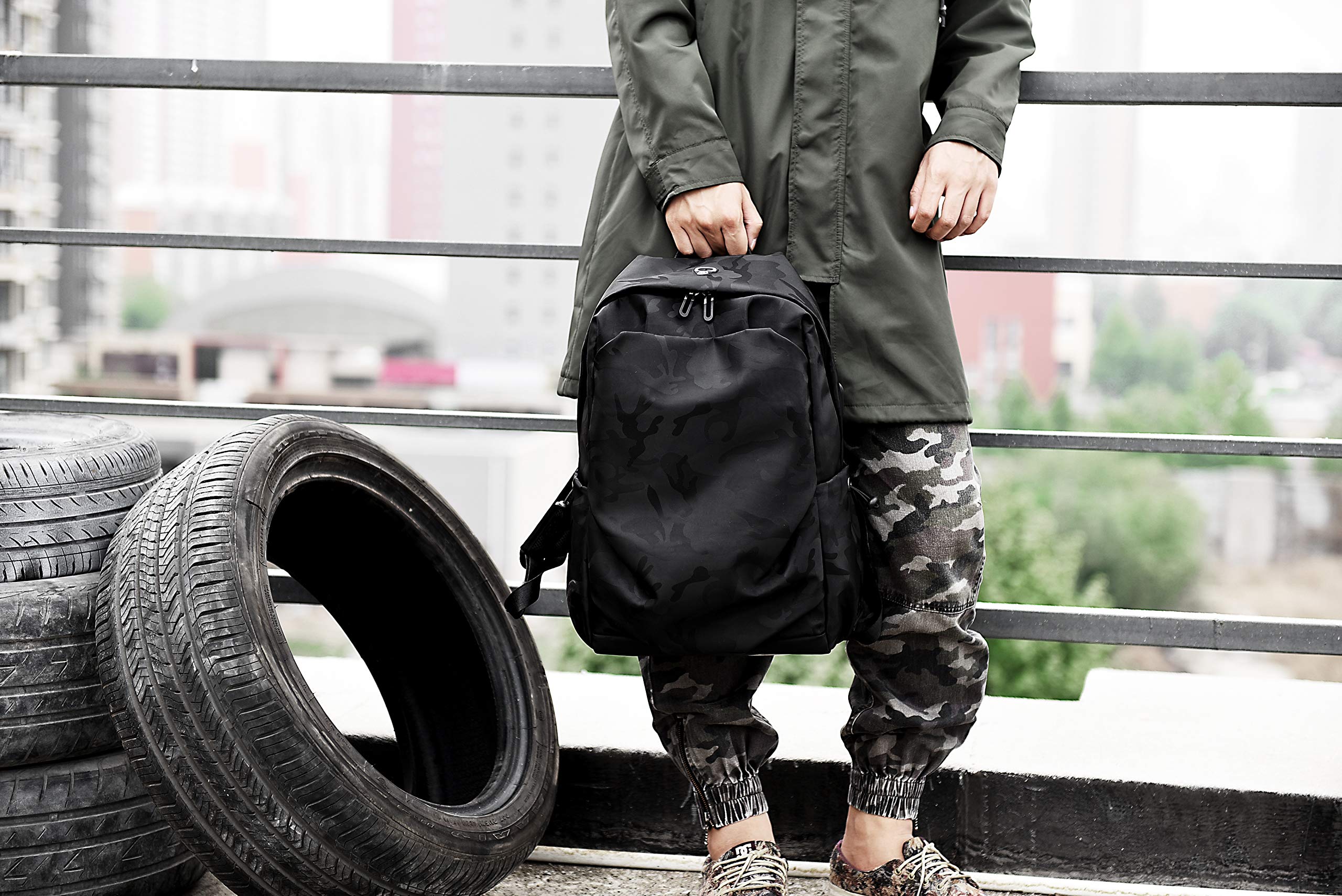 Men's Casual Fashionable Outdoor Backpack - Large Capacity Travel Bag for Hiking, Commuting & Daily Use