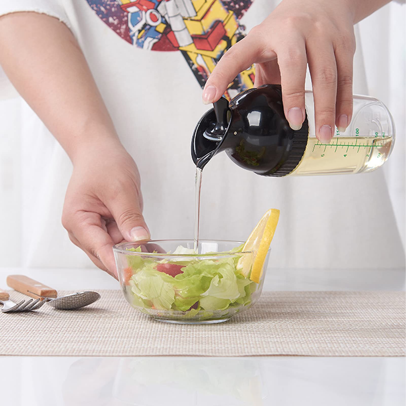 200ml Premium Leak-Proof Shaker Bottle for Salad Dressing - Mix Oil, Vinegar, Lemon, Ranch & Balsamic Sauce - BPA-Free Food Grade Plastic - Perfect for Kitchen, Camping & Meal Prep (Black)