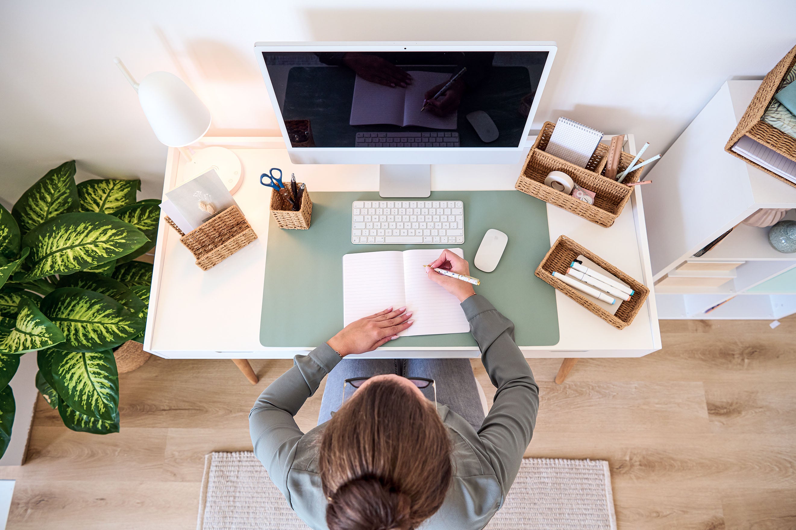Premium Large Desk Pad & Mouse Pad Set - Non-Slip Mint Green Office Mat for Computer, Laptop, Gaming - Perfect for Work, Study, and Home Office Setup