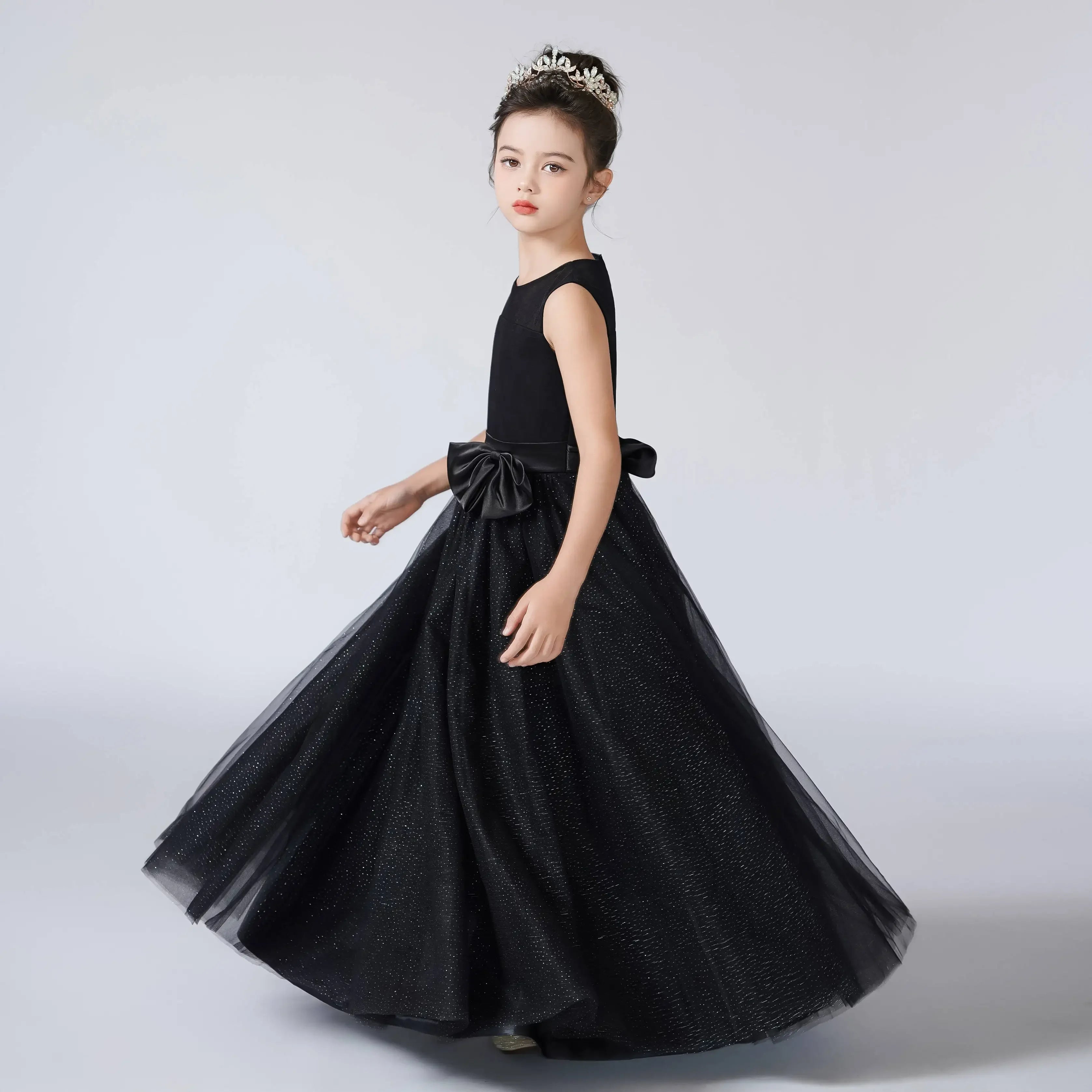 Shiny Black Tulle O-Neck Girls Party Dress - Elegant Formal Wear for Birthday, Wedding & Special Occasions