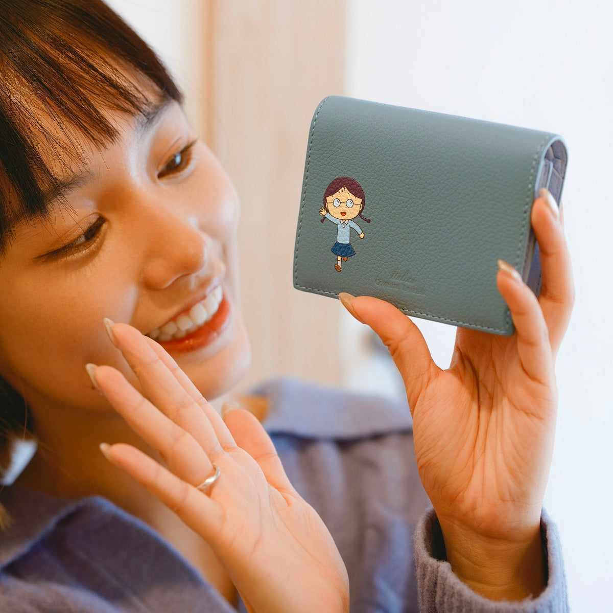 Samuel Ashley x Chibi Maruko Chan Genuine Leather Bifold Wallet for Men & Women - Perfect for Everyday Use, Travel & Gift Giving