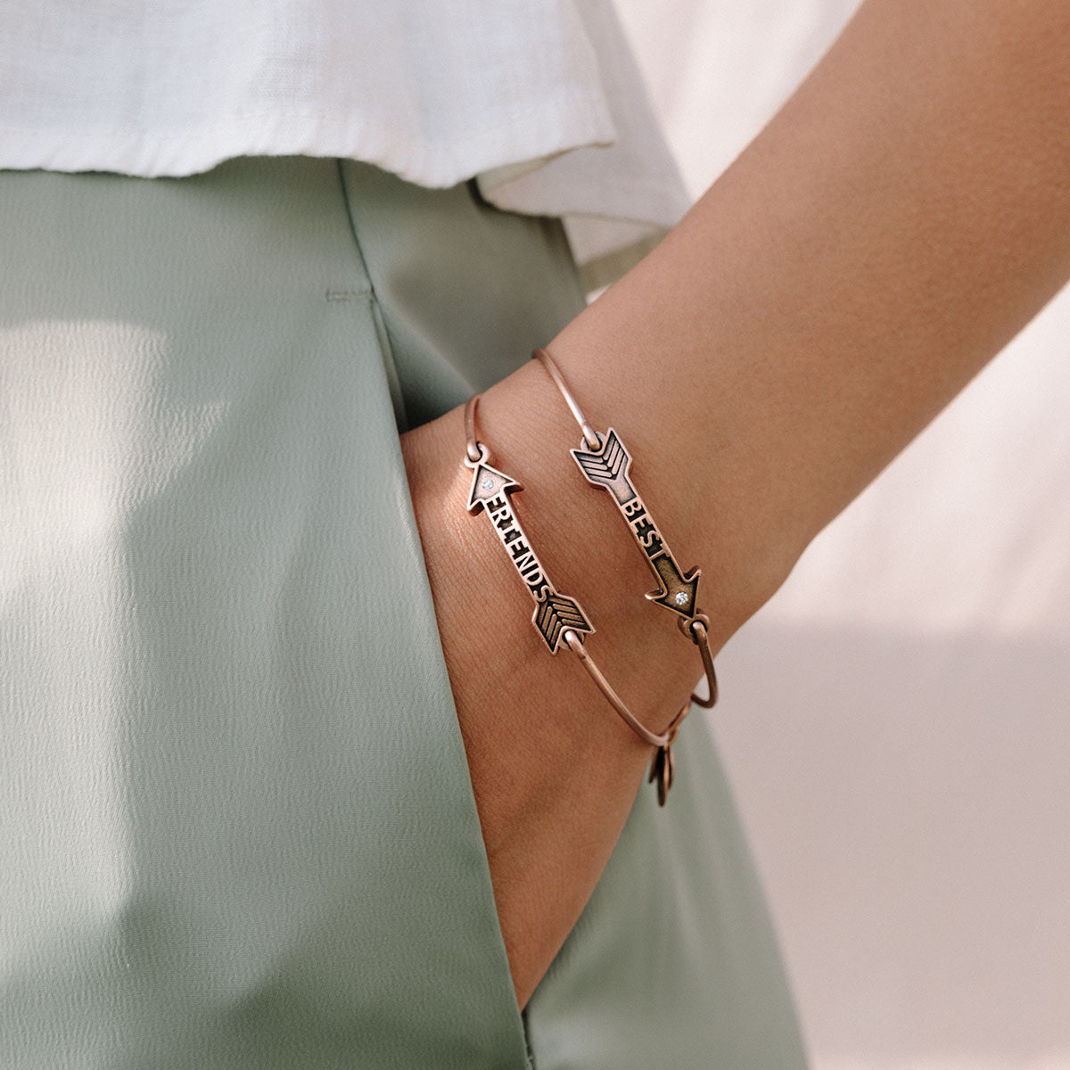 Best Friends Arrow Charm Bracelets for Women - 2 Pack Matching BFF Jewelry Set - Perfect for Birthdays, Anniversaries & Gifts