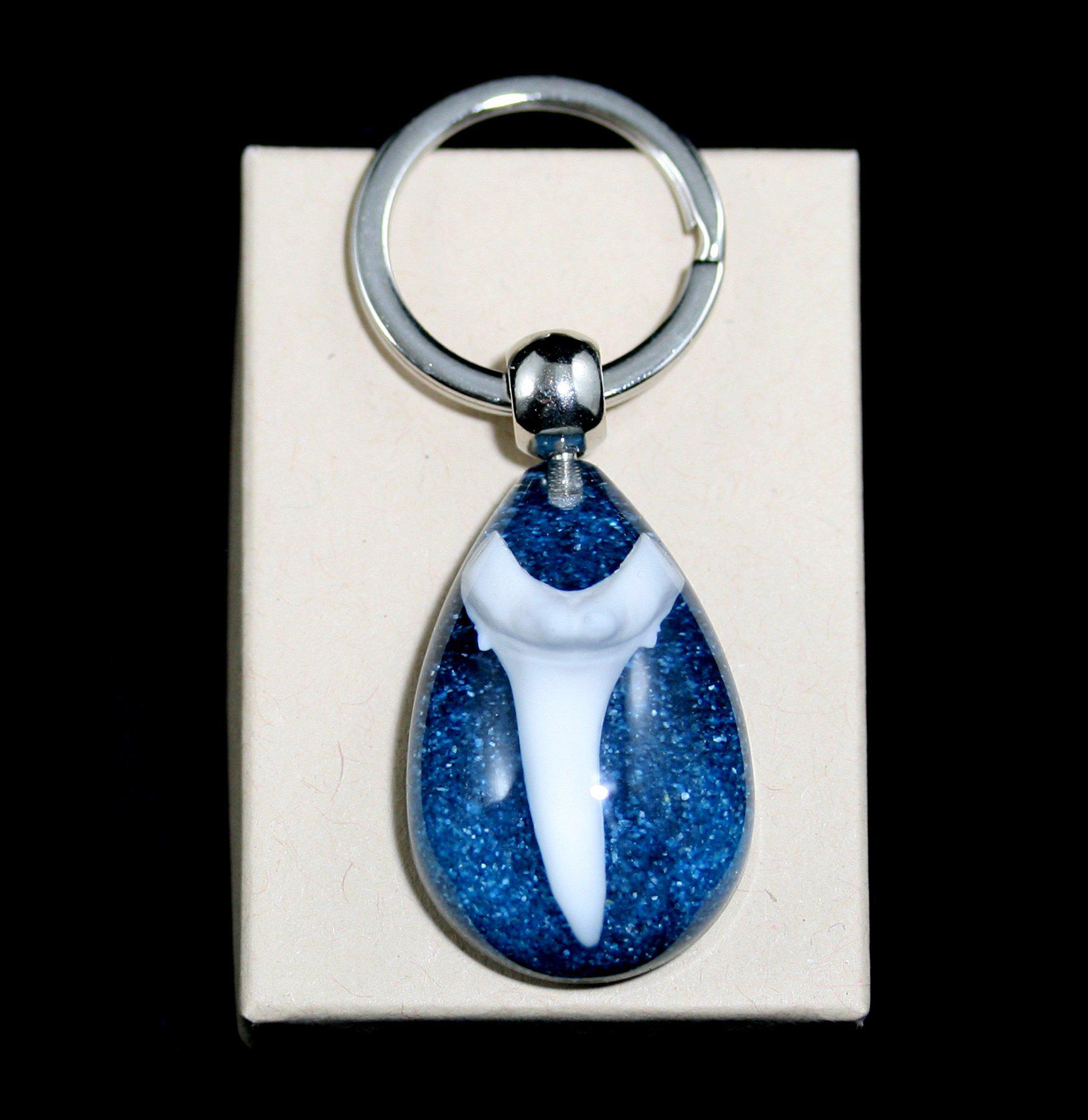 Shark Tooth Keychain - Durable Stainless Steel Keyring with Unique Shark Tooth Design - Perfect for Beach Lovers, Surfers & Outdoor Enthusiasts