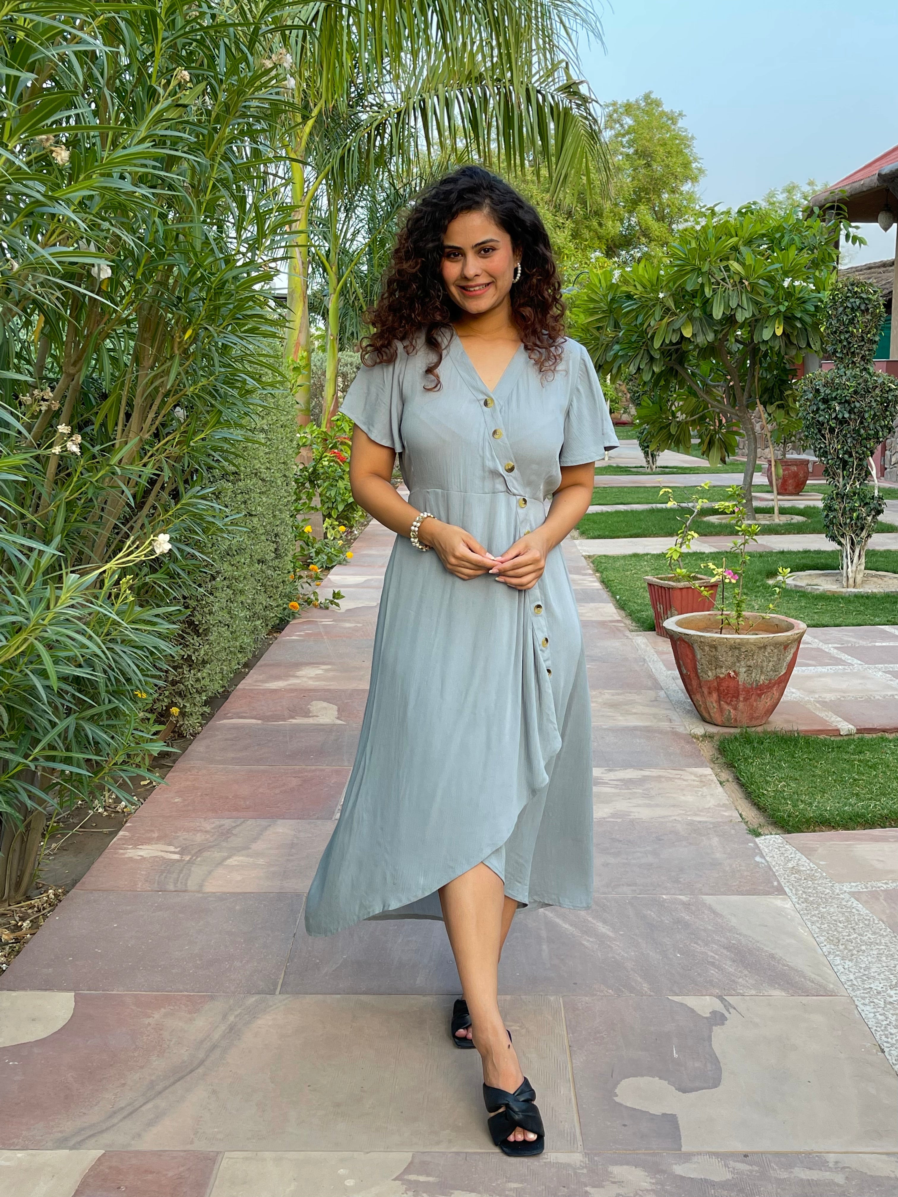 Stylish Grey Maxi Dress for Women - Elegant Long Flowy Summer Dress - Perfect for Beach, Vacation, and Casual Outings