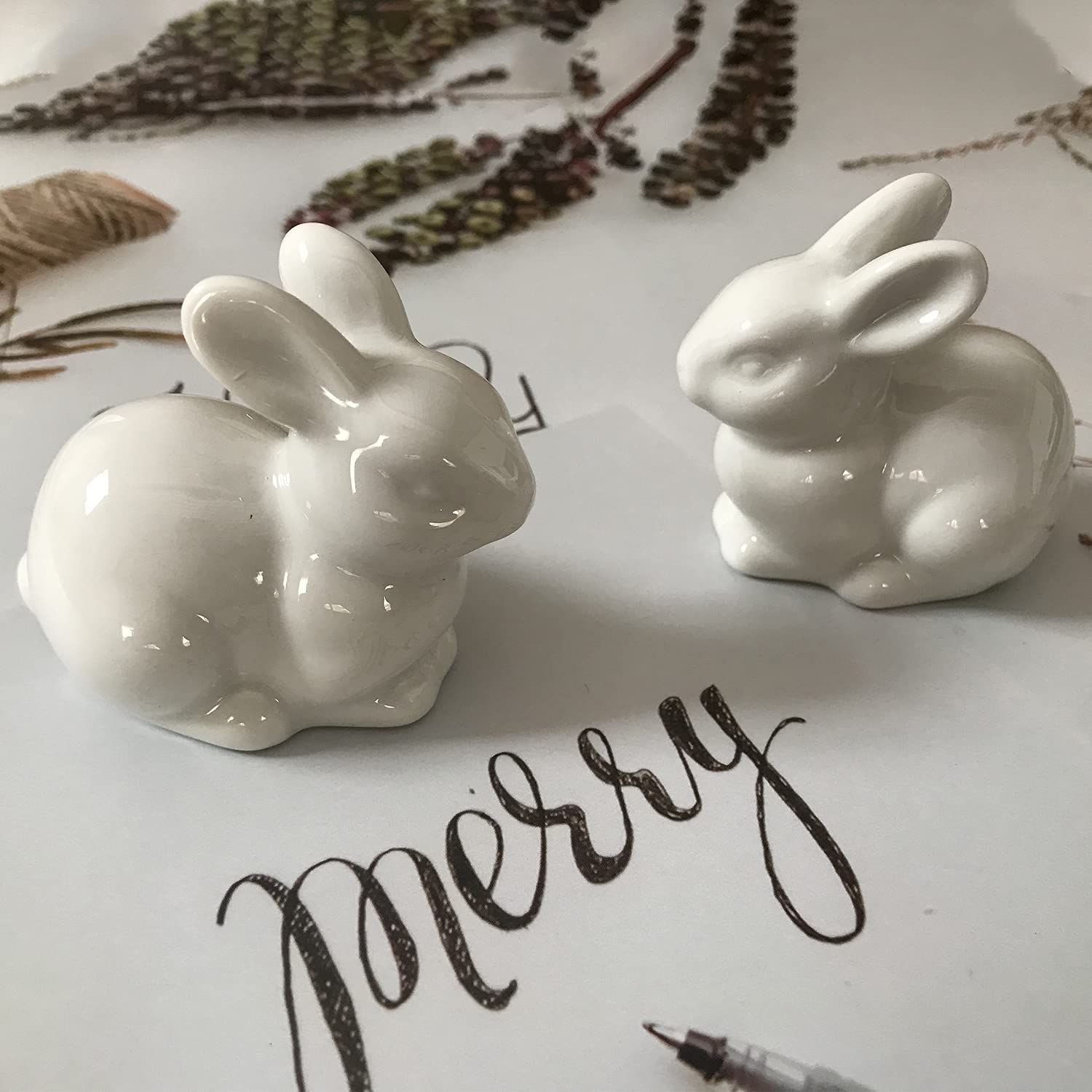 Set of 2 Ceramic Bunny Figurines - Decorative Rabbit Statue Sculpture for Home, Garden, Wedding Decor | Perfect for Easter, Spring Decor & Gift Giving