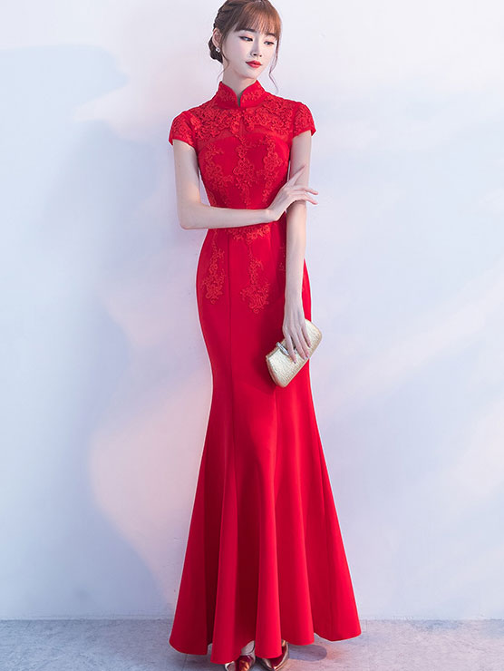 Elegant Red Fishtail Qipao Cheongsam Wedding Dress with Delicate Lace Trim - Perfect for Bridal Ceremonies, Chinese New Year Celebrations & Special Occasions