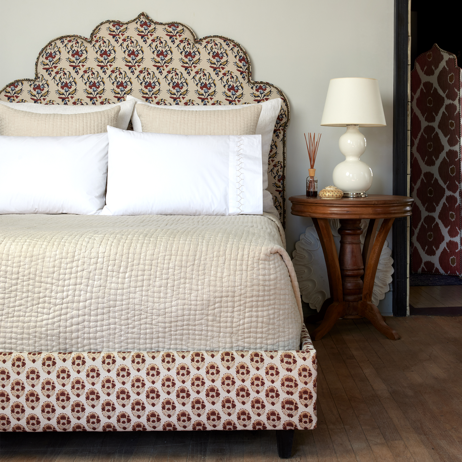 Vivada Sand Woven Quilt - Lightweight Breathable Bedspread for All Seasons | Perfect for Bedroom, Guest Room & Dorm Decor