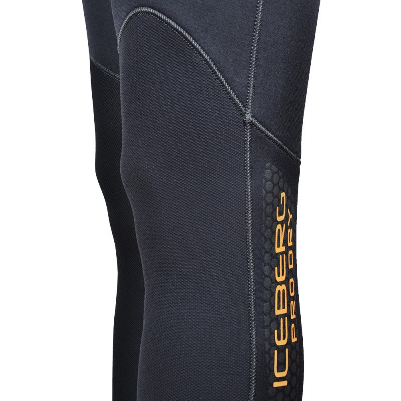 Beuchat Iceberg Pro Dry 4mm Wetsuit for Scuba Diving & Spearfishing - Cold Water Diving Gear for Men & Women