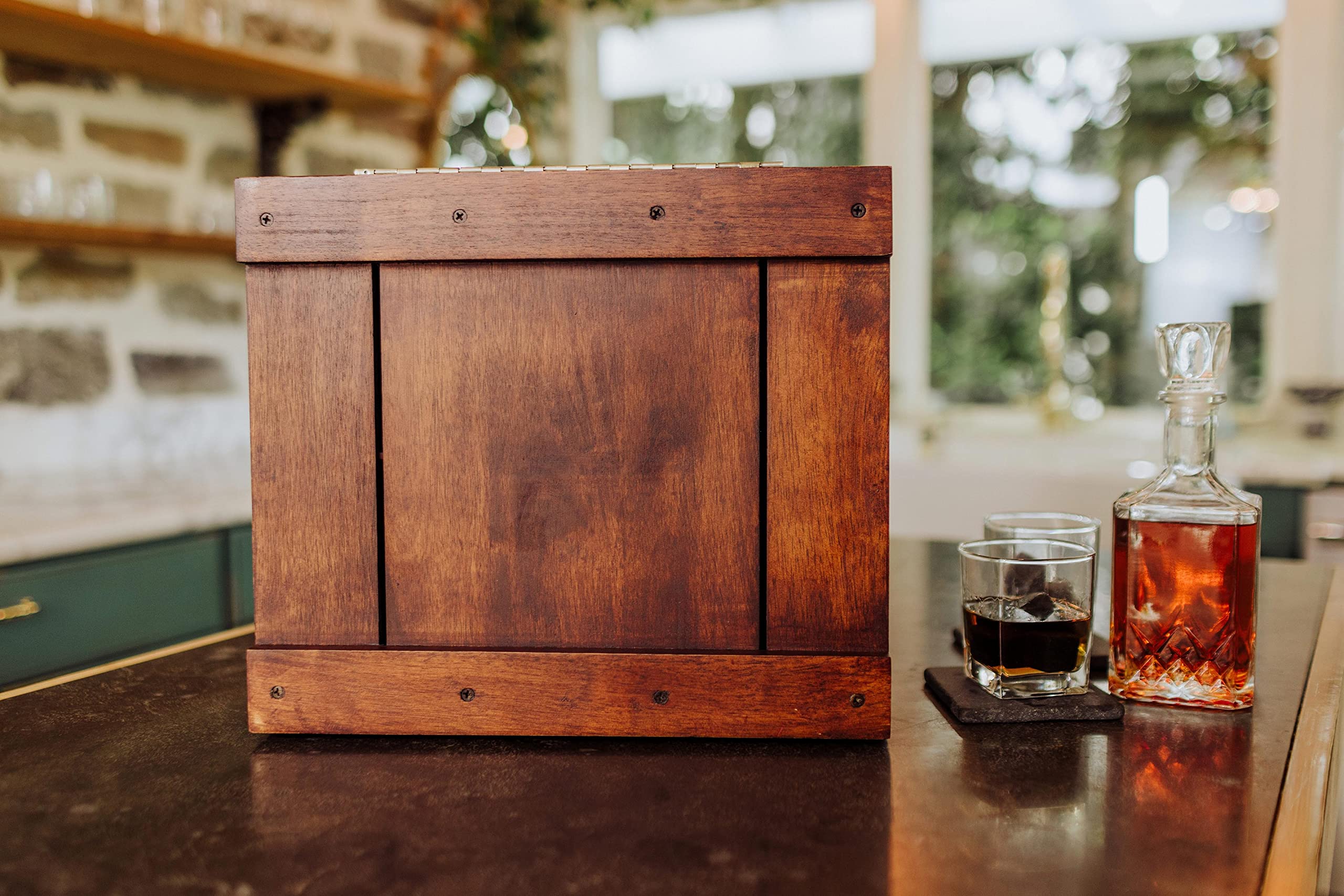 PICNIC TIME Whiskey Gift Set with Wooden Box & Glass Decanter - 14.8
