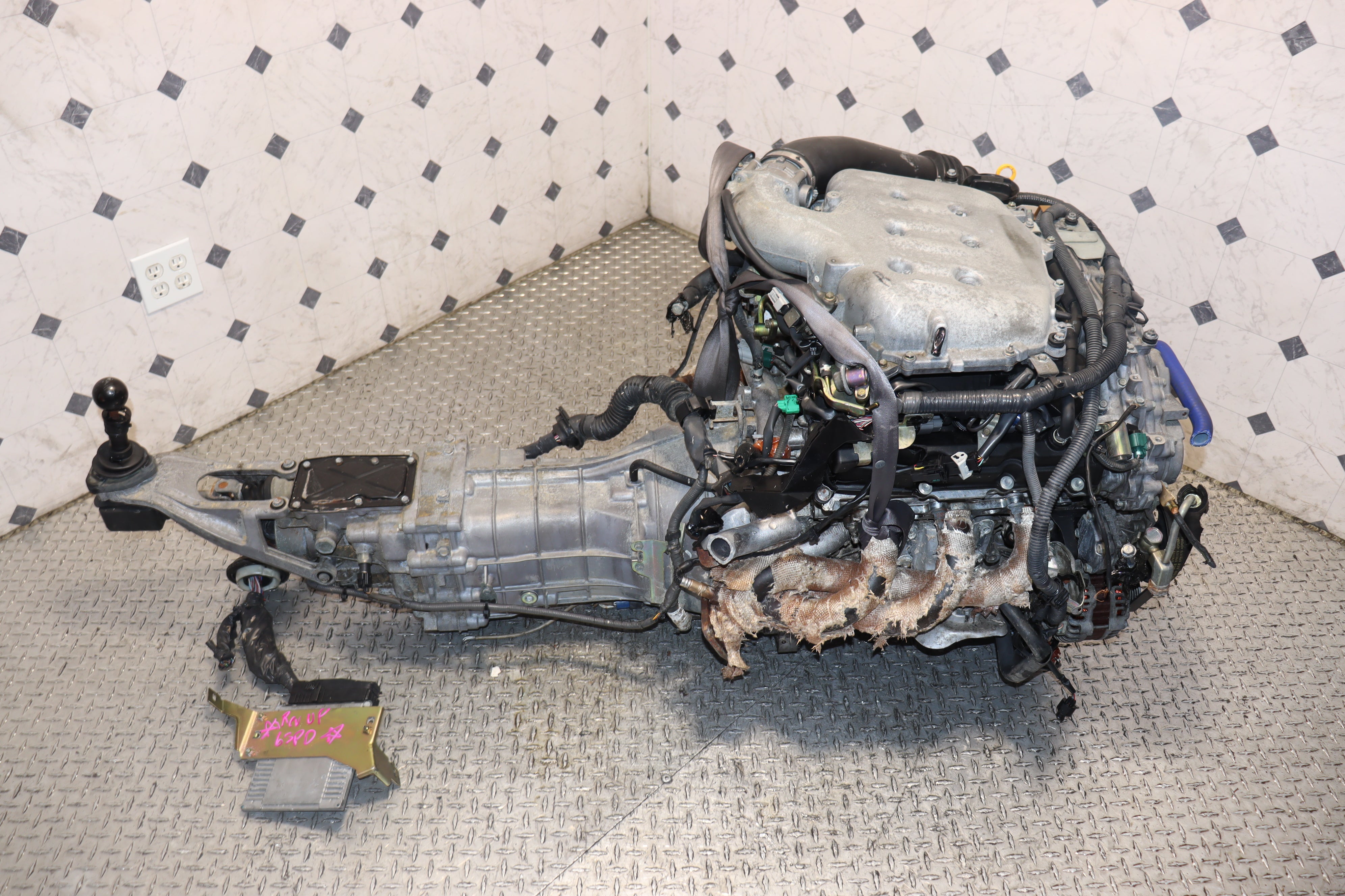 JDM Nissan 350Z G35 RevUp Engine & 6-Speed CD09 Transmission - High Performance Upgrade for Racing & Drifting | Perfect for Track Days & Car Enthusiasts
