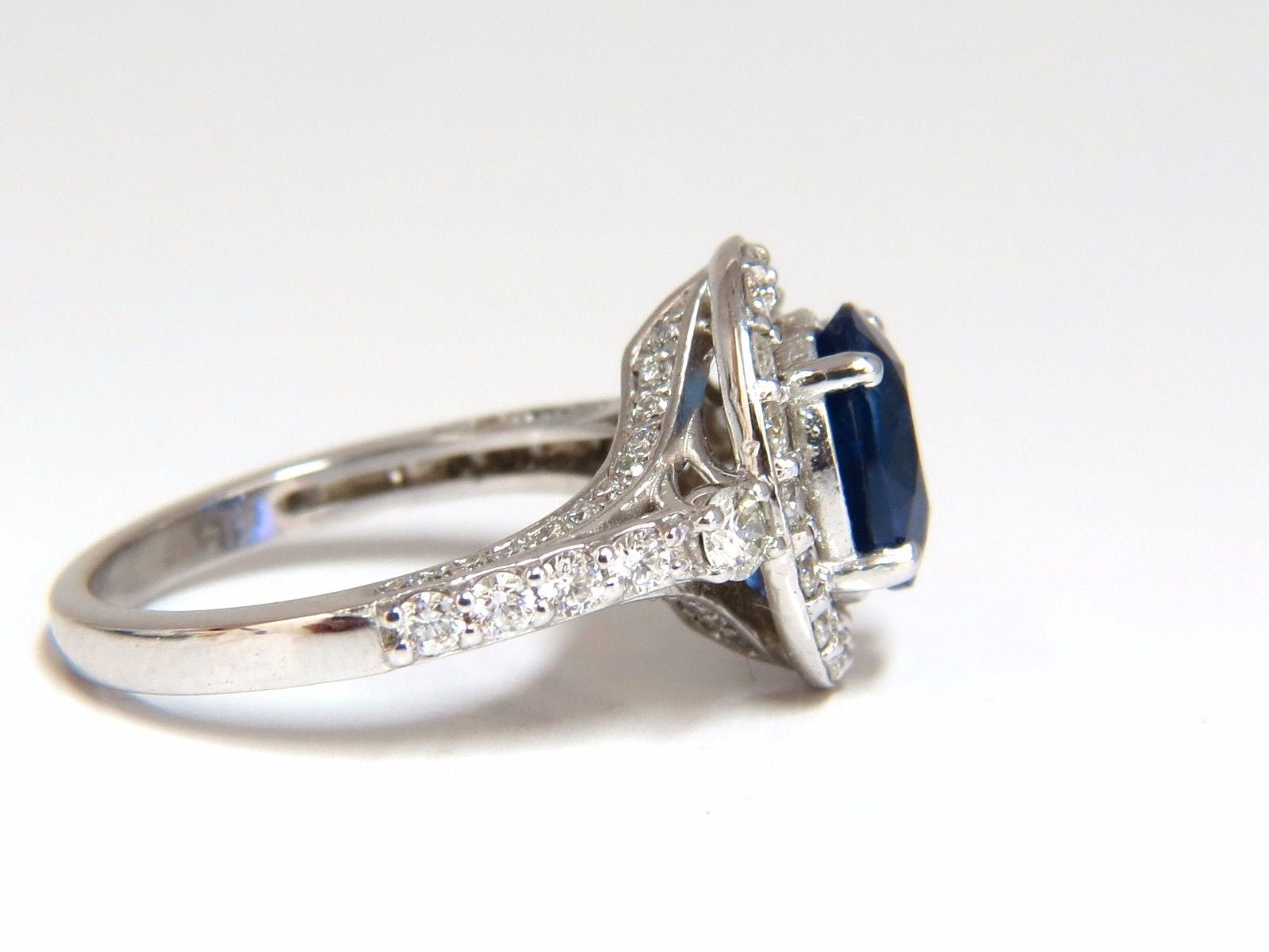 GIA Certified 3.38 Carat Natural Royal Blue Sapphire Ring with Halo Cluster - Perfect for Engagement, Anniversary & Special Occasion Jewelry Gifts