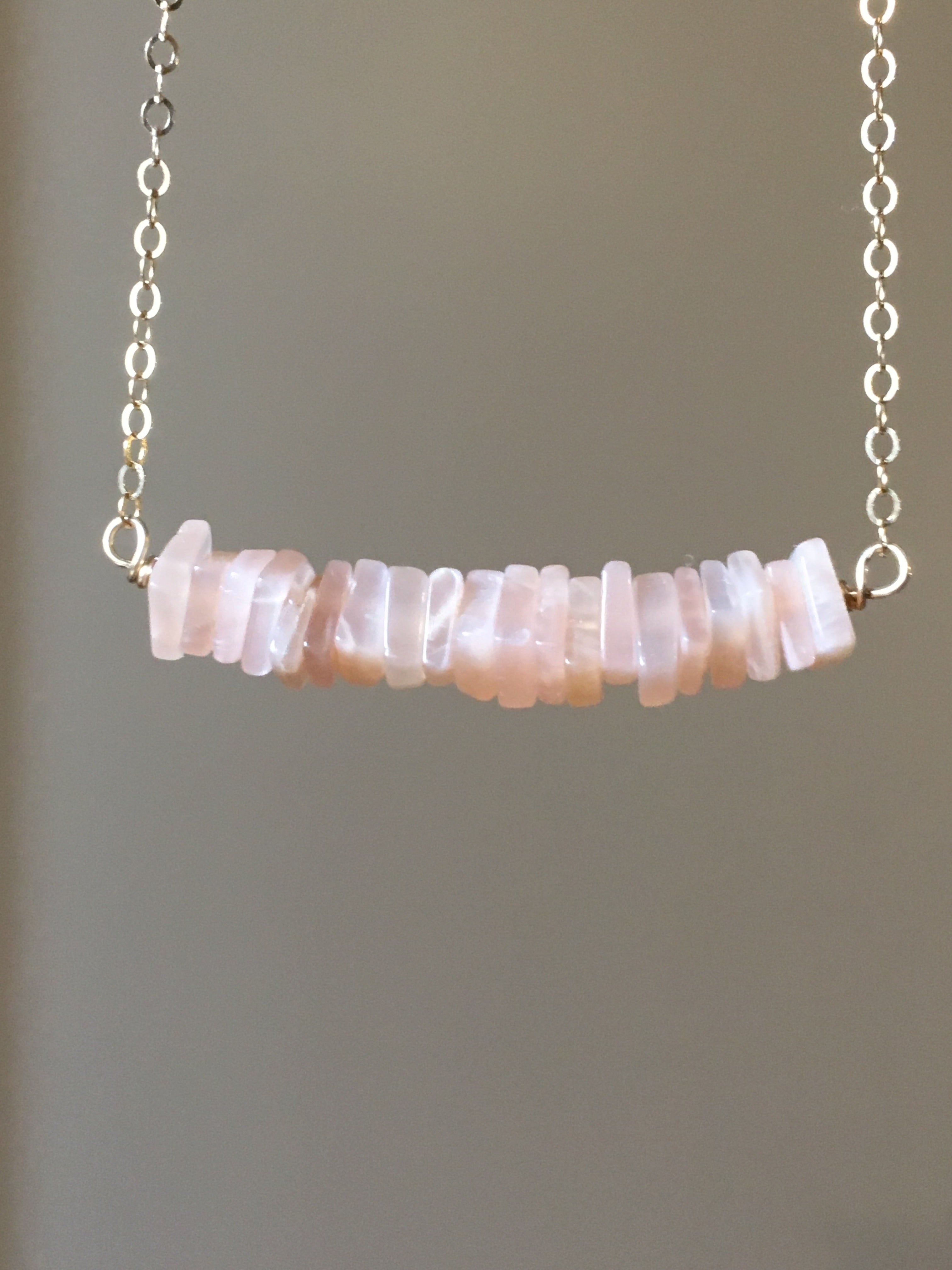 Peach Moonstone Necklace in Gold or Silver - Elegant Healing Crystal Jewelry for Women, Perfect for Meditation, Yoga & Spiritual Gifts