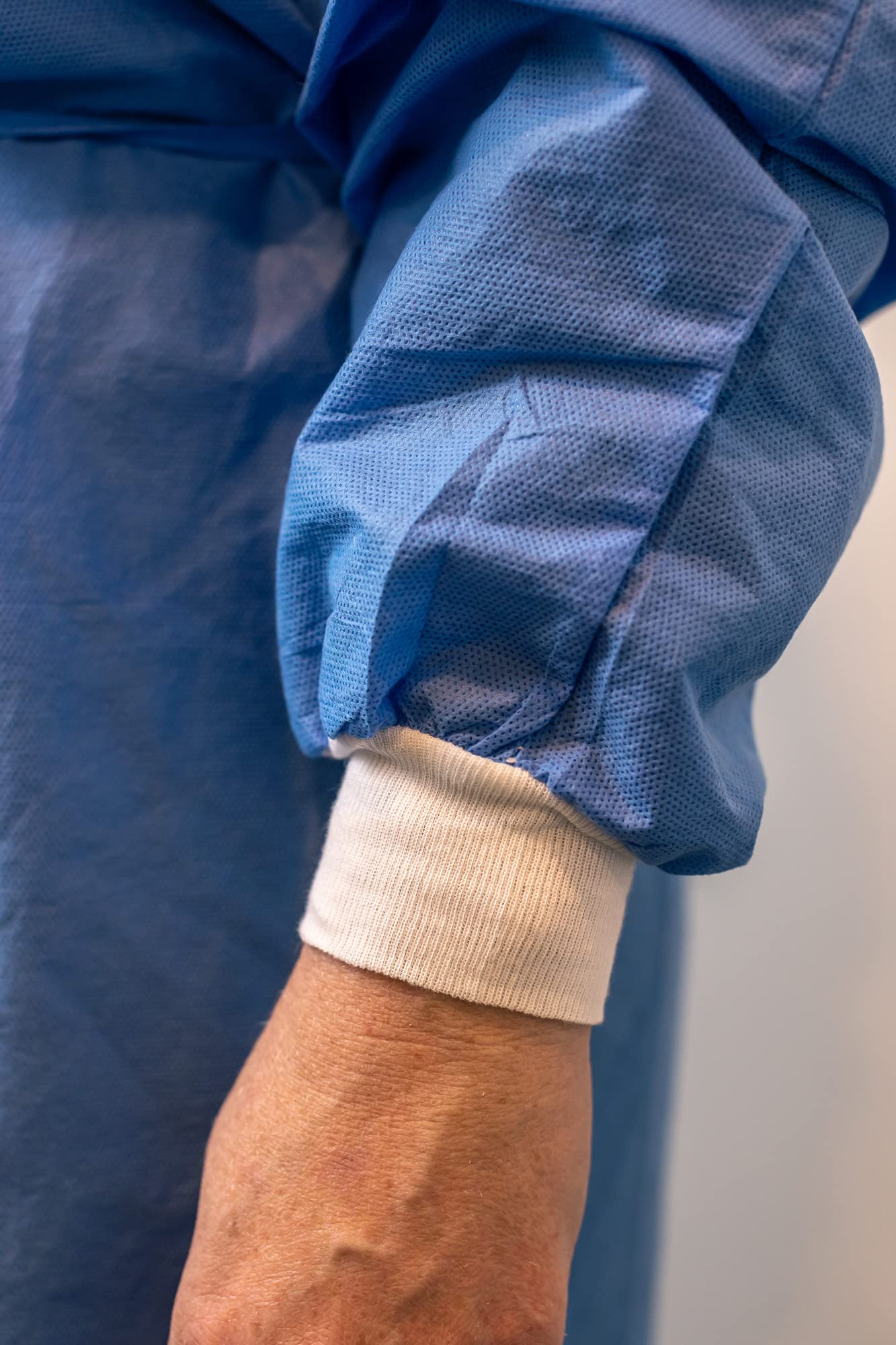 100-Pack Level 2 Disposable Isolation Gowns - SMS 35g, Fully Enclosed Design with Double Tie Neck & Waist, Knitted Cuffs, Blue, Unisex - Ideal for Medical, Dental, Laboratory & Healthcare Professionals