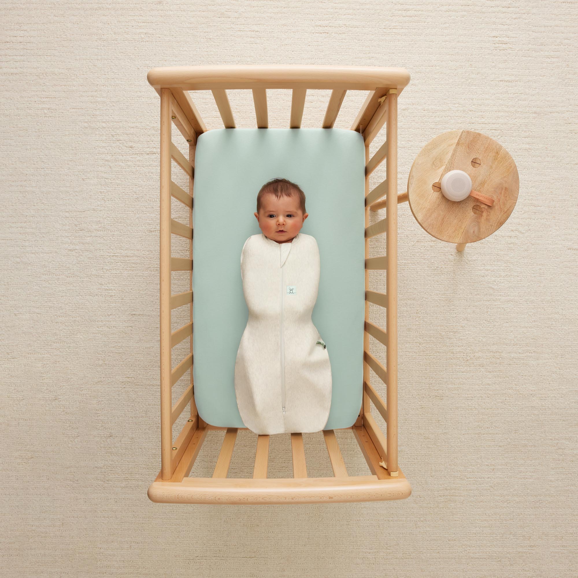 ErgoPouch Cocoon Zip Swaddle Bag 1.0 TOG - Breathable Baby Sleep Sack for Newborns & Infants - Oatmeal Marle - Perfect for Nursery, Daycare & Travel