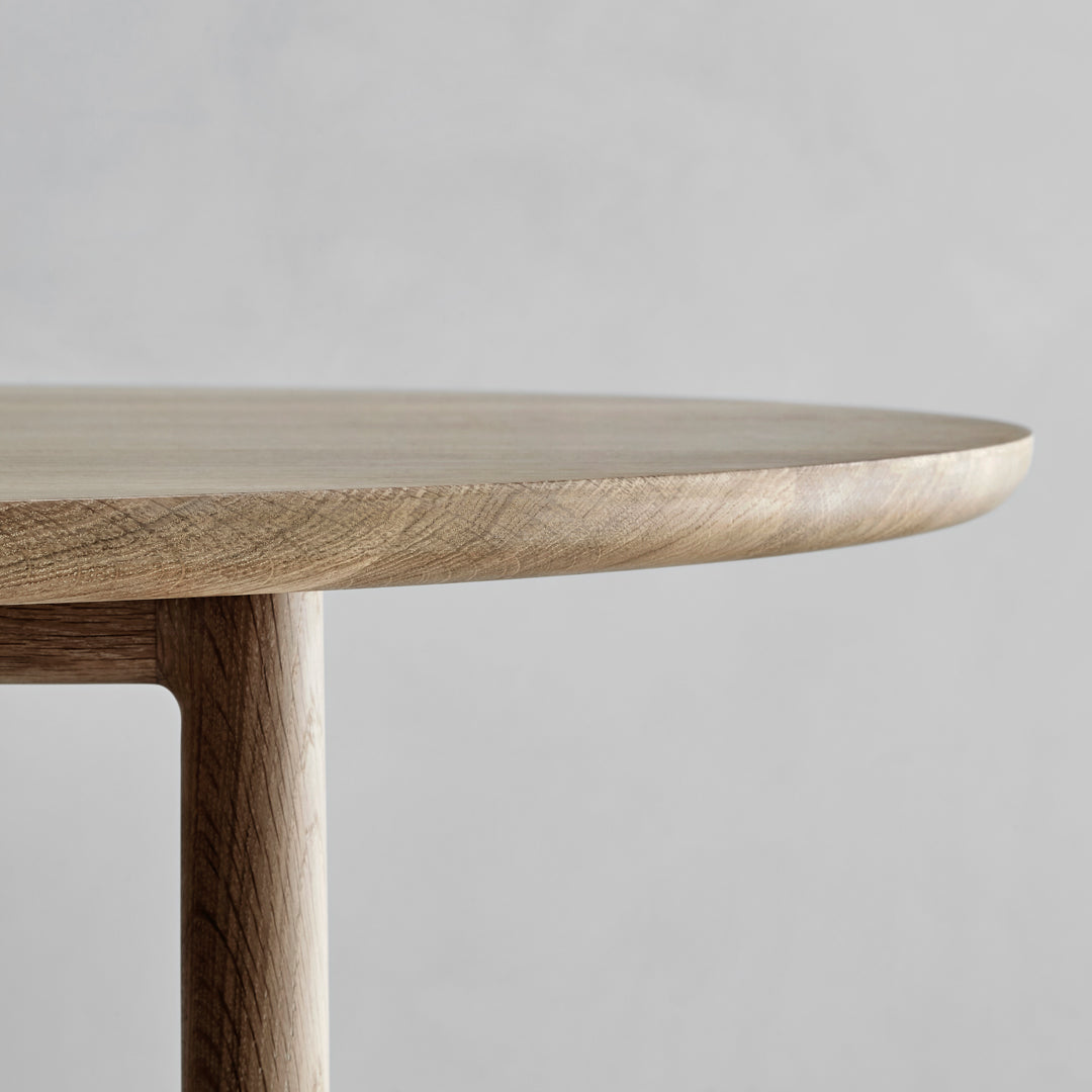Round Arv Dining Table - Modern & Stylish for Kitchen, Dining Room, or Small Space