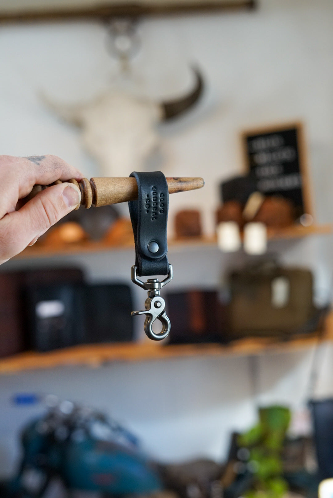 Premium Key Keeper Organizer - Durable Keychain Holder with Secure Hook for Home, Office & Travel | Perfect for Key Management & Organization