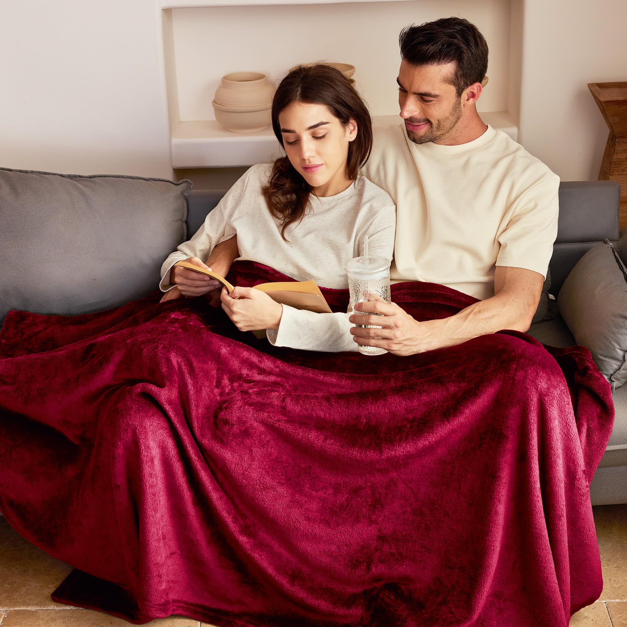 Premium Fleece Blanket Queen Size 90x90 Inches - Ultra Soft & Warm All-Season Cozy Plush Lightweight Bed Blanket for Home, Office, Travel - Deep Red