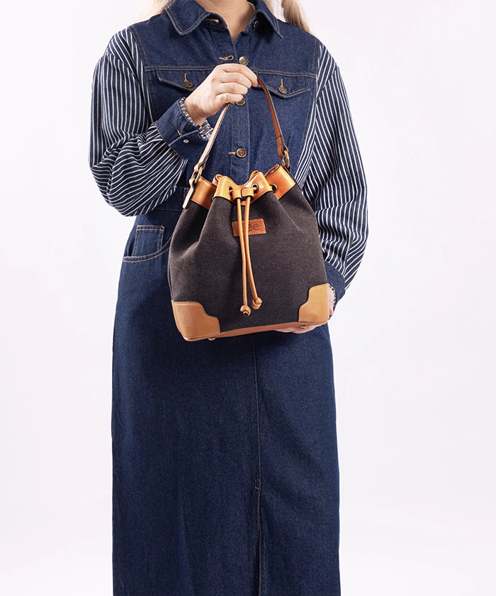 Lee Women's Denim Canvas Crossbody Bucket Bag - Stylish & Durable Shoulder Purse for Everyday Use, Travel & Shopping