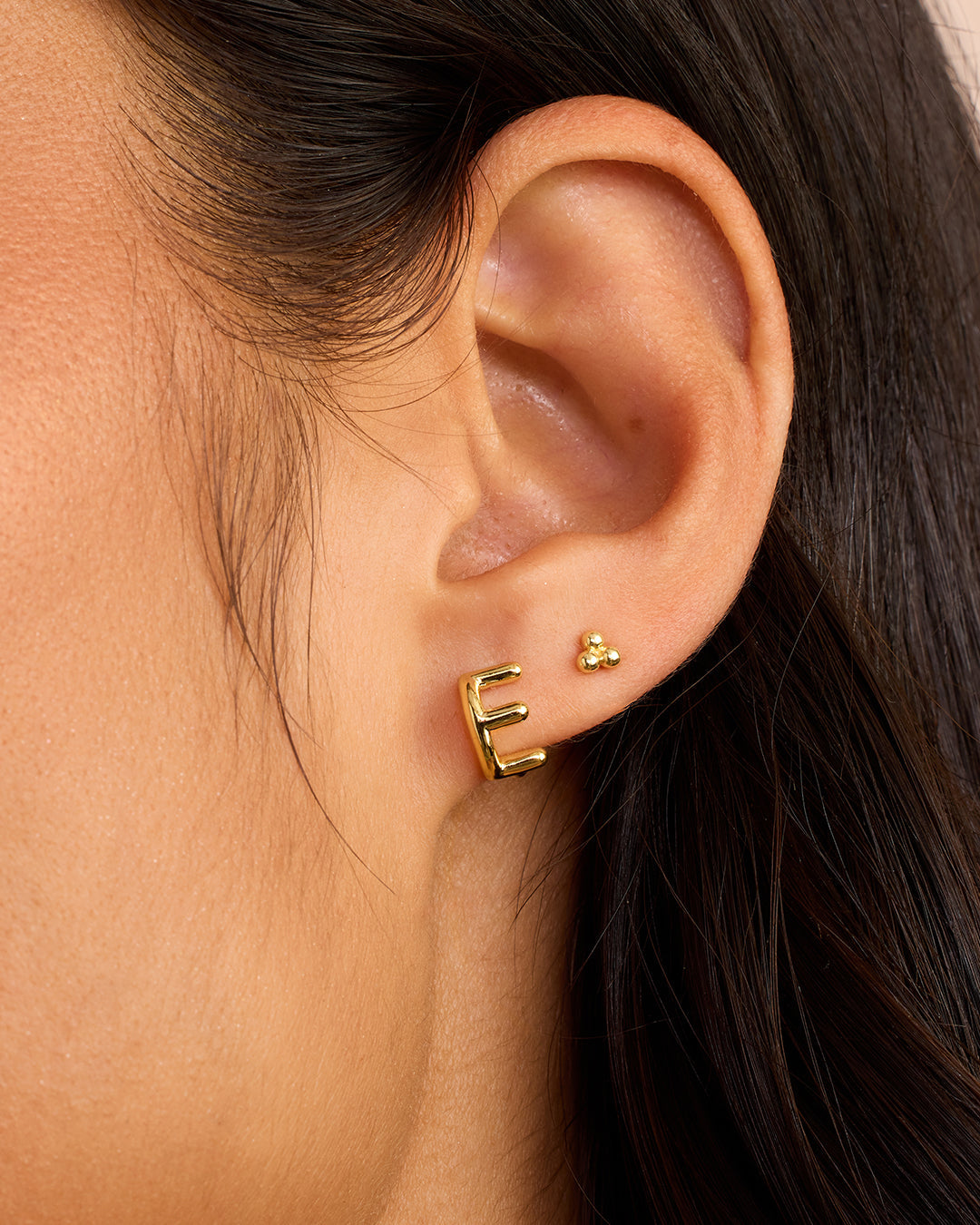 Alphabet Single Huggie Earrings - Minimalist Gold Plated Initial Letter Studs for Women - Perfect for Everyday Wear, Gifts & Special Occasions