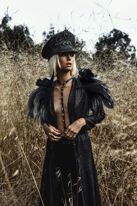 HOMELEX Feather Shoulder Pads with Wings - Women's Feather Harness Costume for Carnival, Masquerade Ball, Raven Cosplay & Halloween Party Accessories | Perfect for Costume Parties, Cosplay Events, and Theatrical Performances